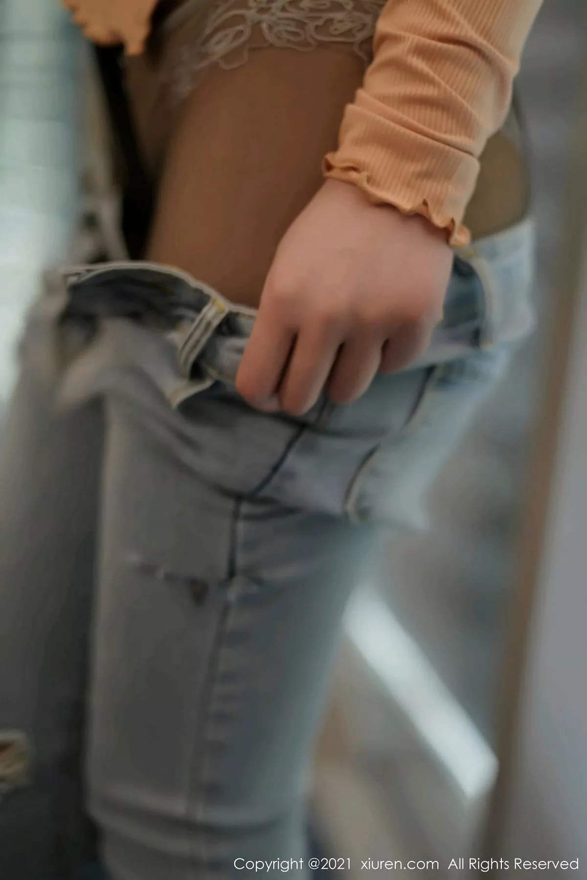 秀人集.com_[XiuRen秀人网]No.2994_嫩模fairy如歌私房紧身内衣主题脱牛仔裤露凹凸身材撩人诱惑写真70P