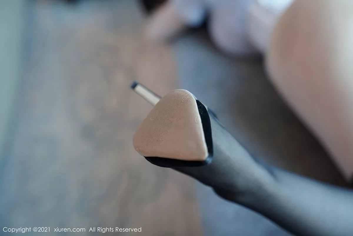 秀人集.com_[XiuRen秀人网]No.3001_嫩模糯美子Mini澳门旅拍紧身内衣秀绝佳身材童颜巨乳诱惑写真60P