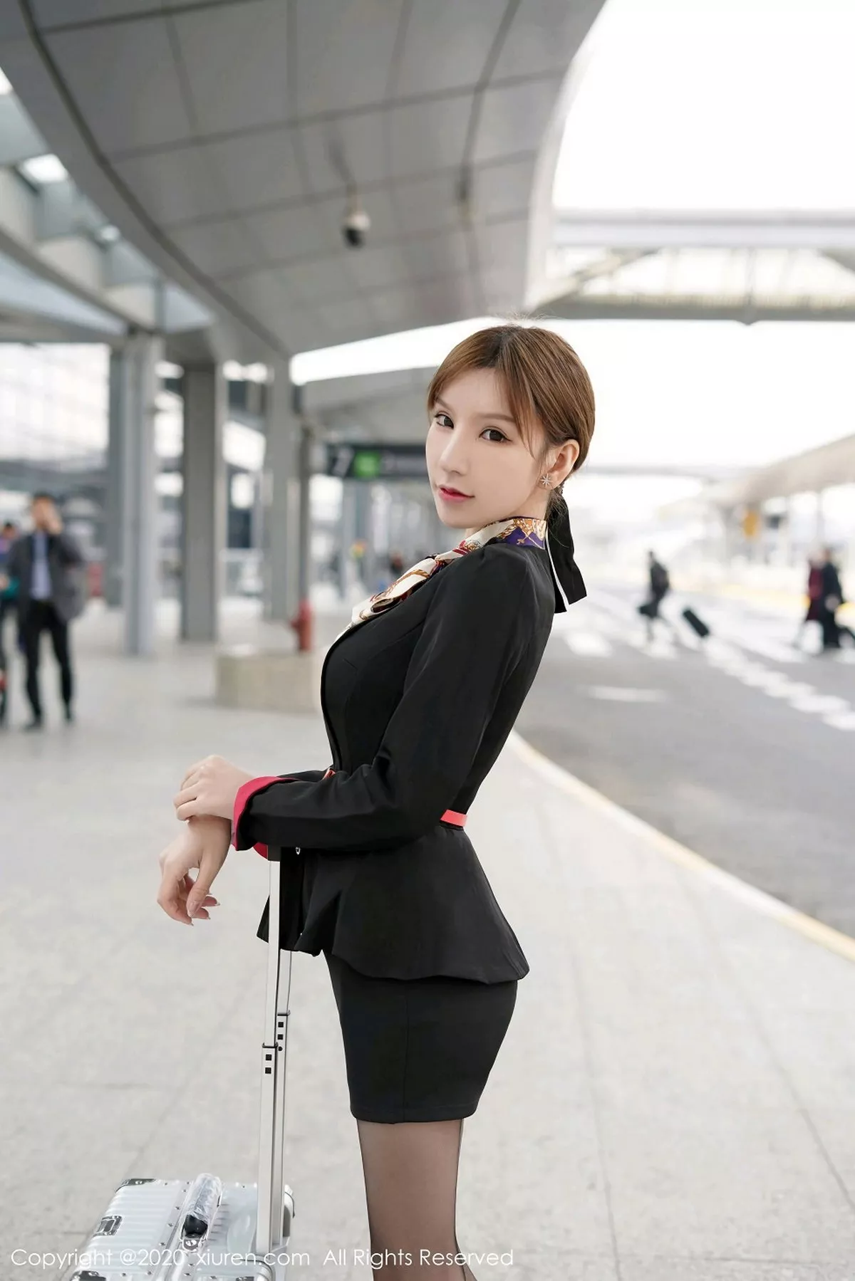 秀人集.com_[XiuRen秀人网]No.2915_女神周于希Sandy空姐真实场景剧情主题红色内衣配黑丝诱惑写真106P