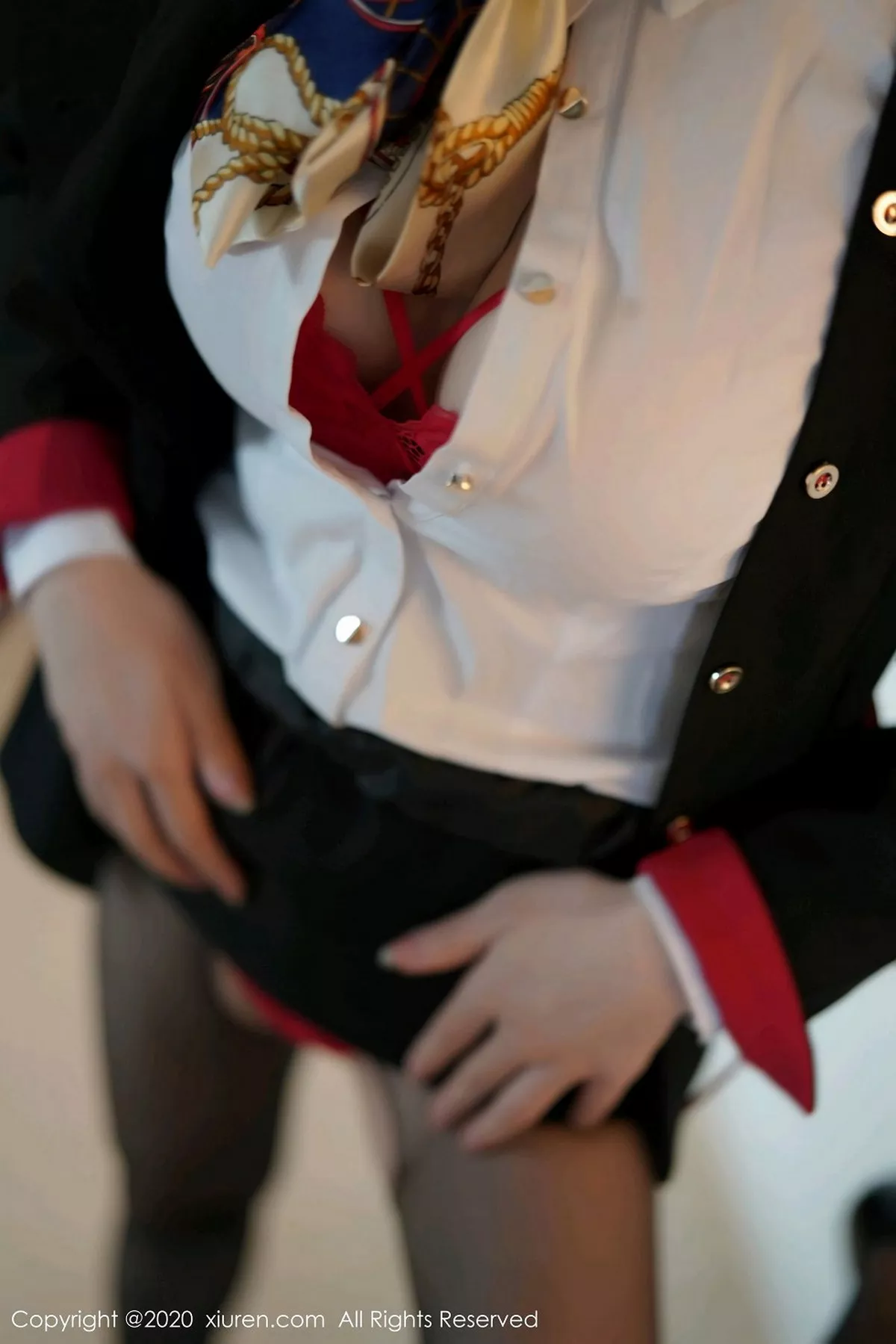 秀人集.com_[XiuRen秀人网]No.2915_女神周于希Sandy空姐真实场景剧情主题红色内衣配黑丝诱惑写真106P