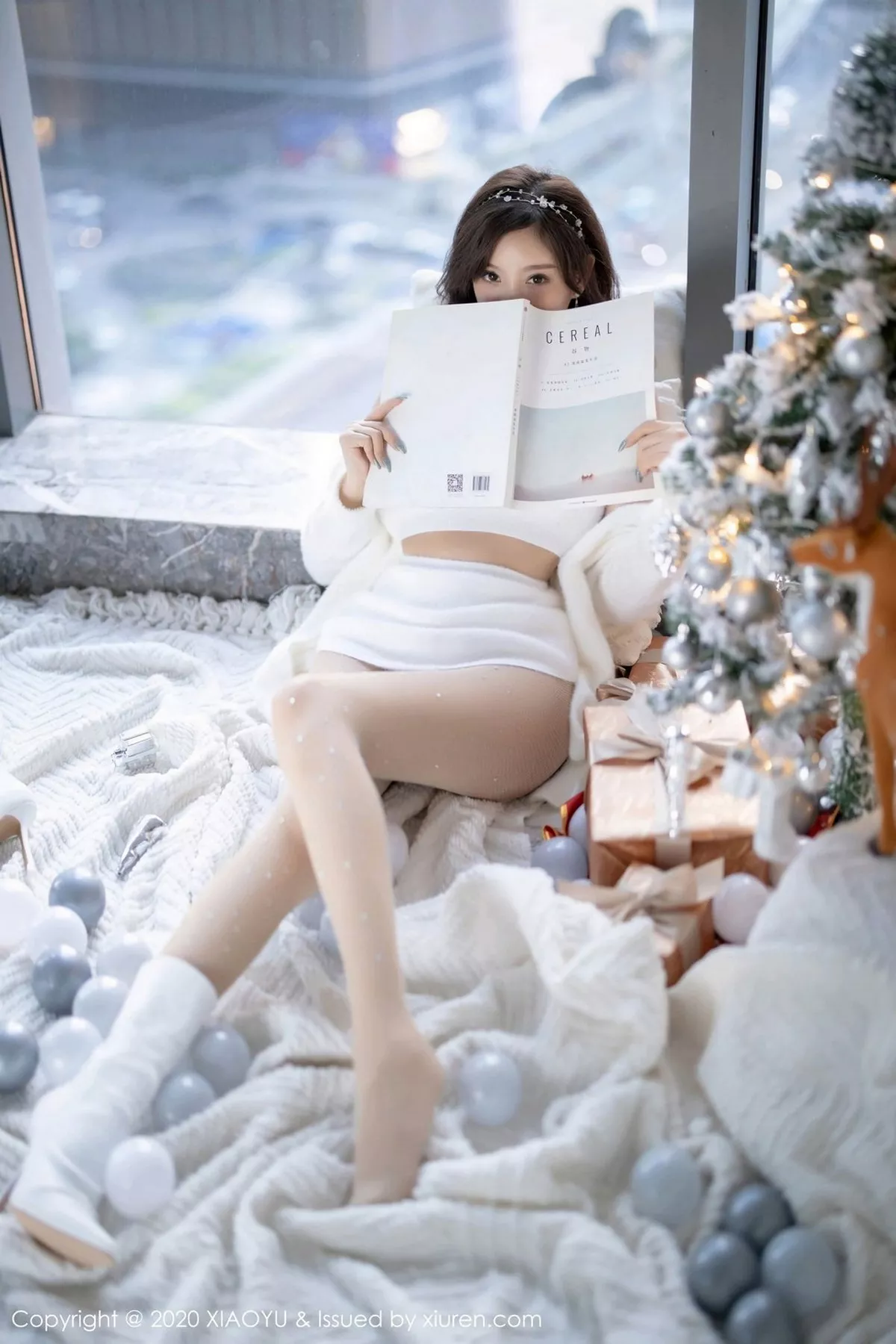 秀人集.com_[XiaoYu画语界]Vol.437_女神杨晨晨sugar圣诞主题白色绒毛内衣配白丝网袜诱惑写真74P