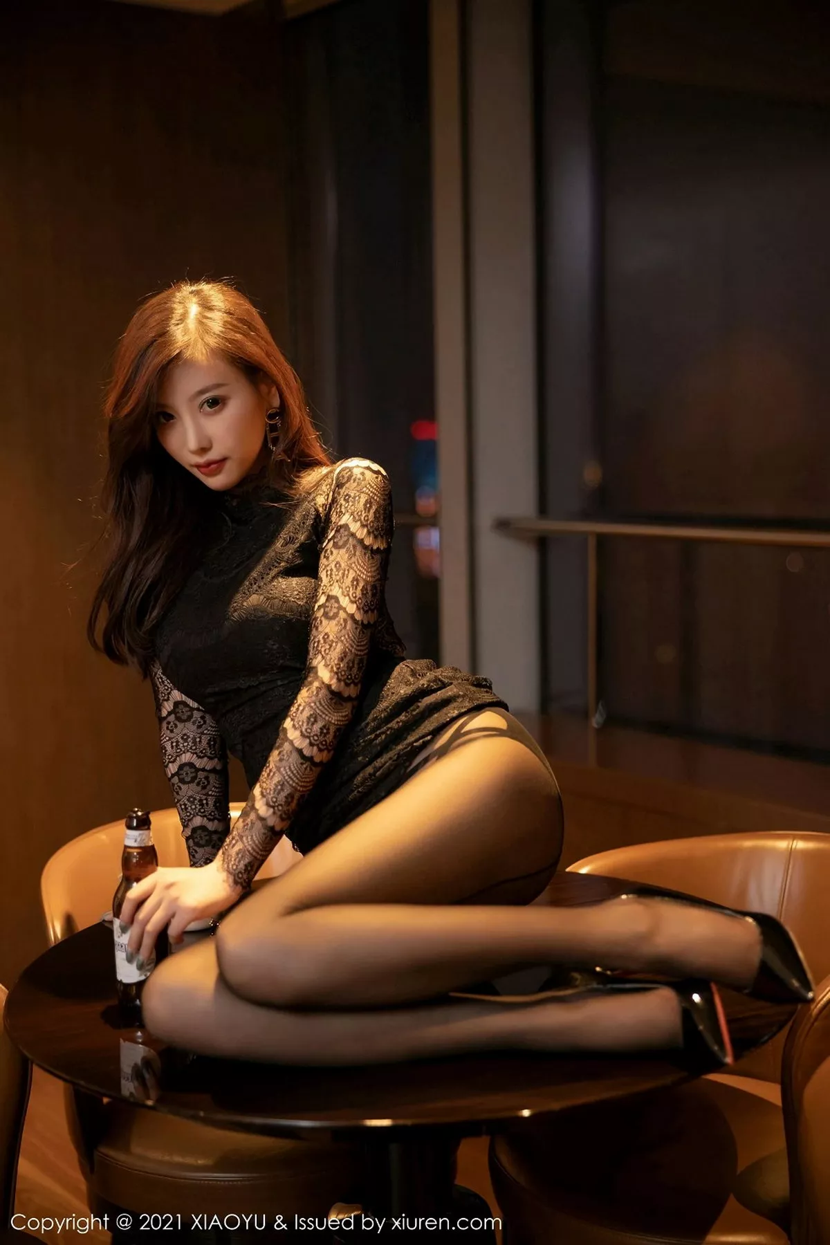 秀人集.com_[XiaoYu画语界]Vol.452_女神杨晨晨sugar成都旅拍私房半脱黑丝裤袜秀翘臀诱惑写真86P