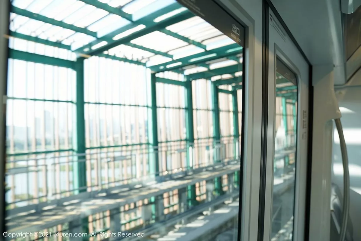 秀人集.com_[XiuRen秀人网]No.3034_女神芝芝Booty澳门旅拍酒店半脱露狂野豹纹内衣诱惑写真123P