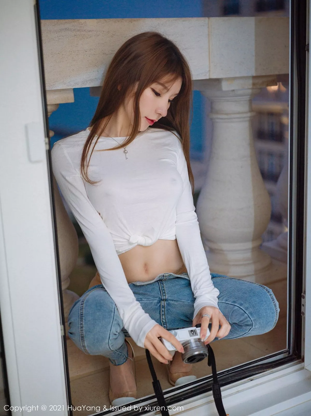 秀人集.com_[HuaYang花漾]Vol.357_女神周于希Sandy厦门旅拍薄透白色T真空激凸撩人诱惑写真71P