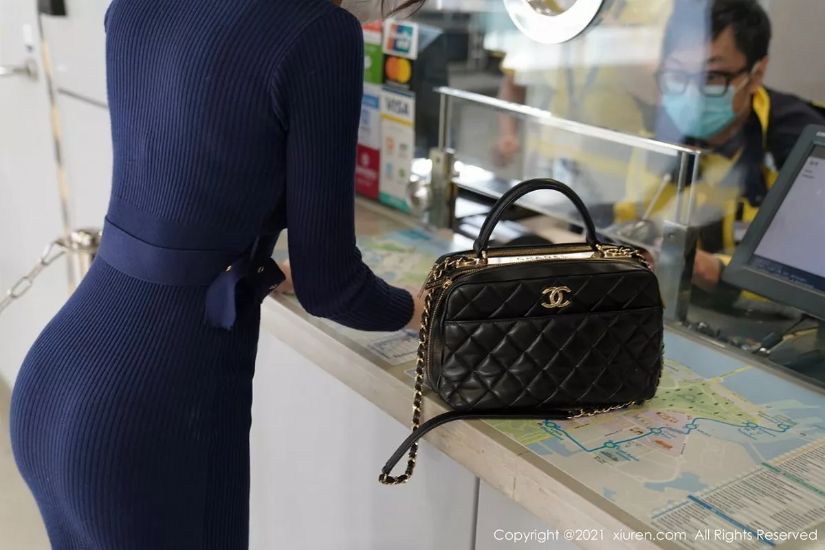 秀人集.com_[XiuRen秀人网]No.3034_女神芝芝Booty澳门旅拍酒店半脱露狂野豹纹内衣诱惑写真123P