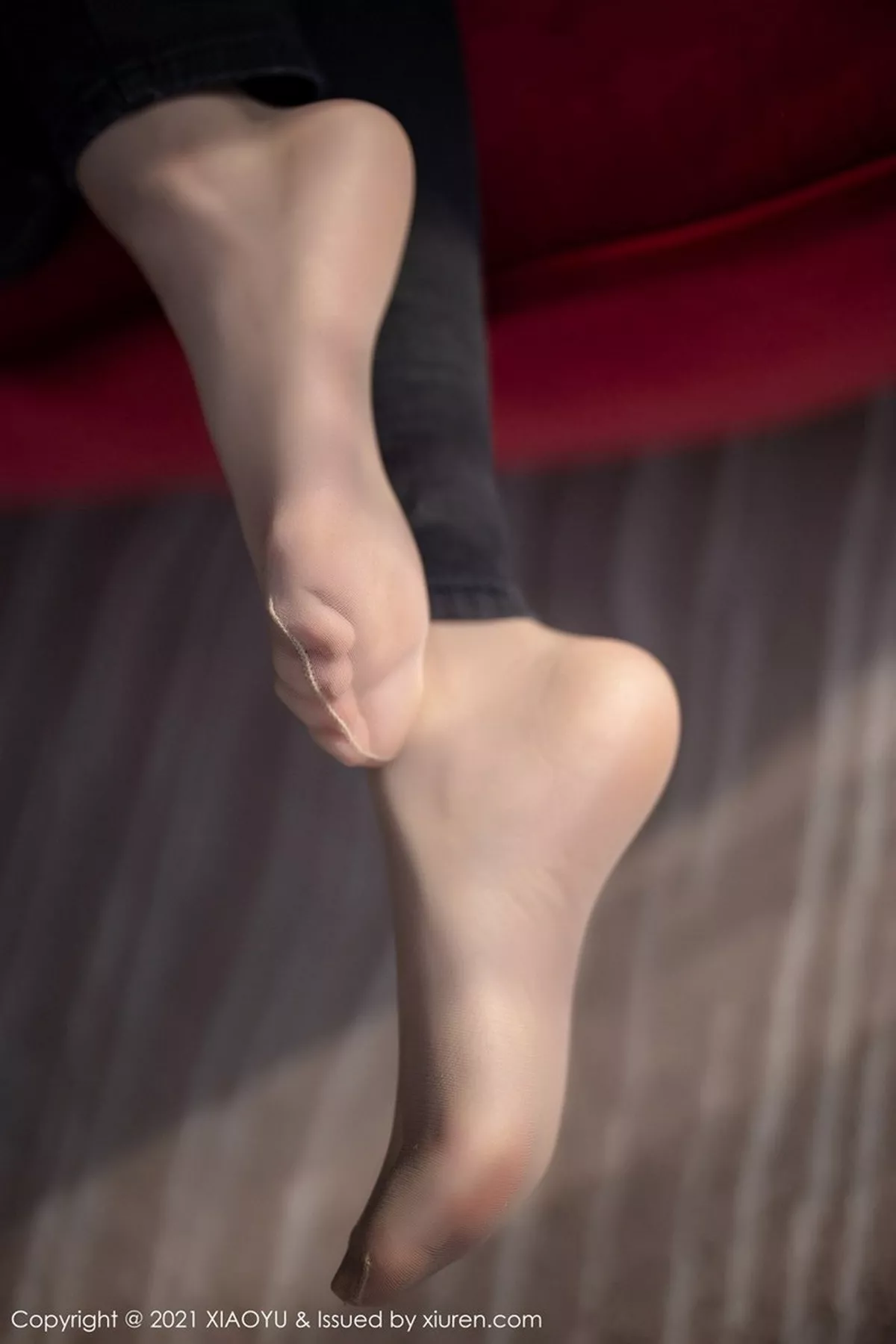 秀人集.com_[XiaoYu画语界]Vol.458_嫩模蜜桃酱私房脱紧身牛仔裤露无内肉丝裤袜秀翘臀诱惑写真62P