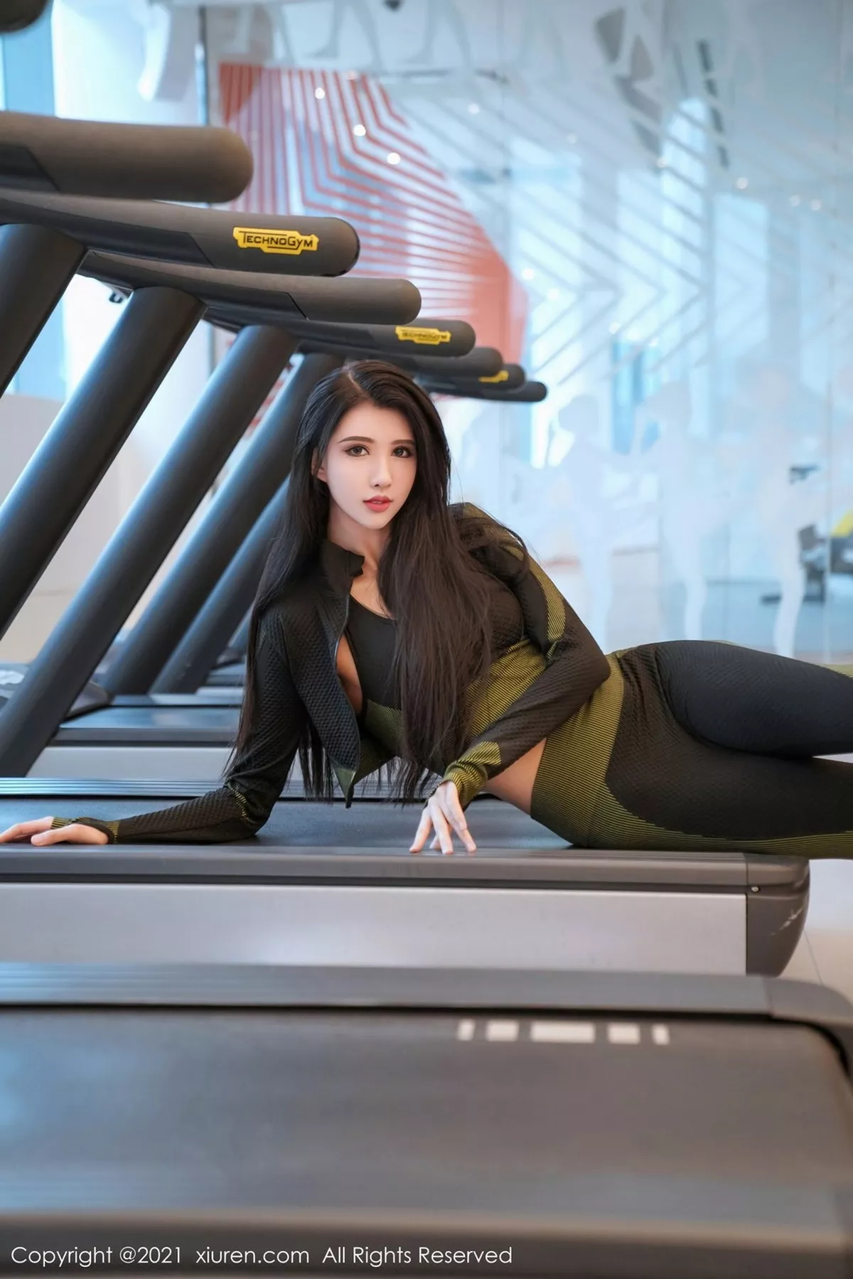 秀人集.com_[XiuRen秀人网]No.3040_嫩模葛征江浙沪旅拍健身房主题紧身运动装秀完美曲线性感写真56P