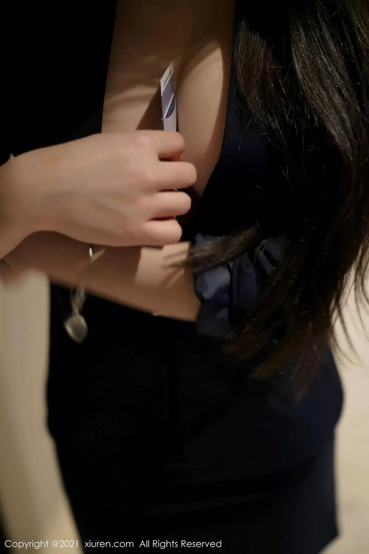 秀人集.com_[XiuRen秀人网]No.3043_嫩模玉兔miki职场秘书OL剧情主题开档黑丝裤袜秀翘臀诱惑写真80P