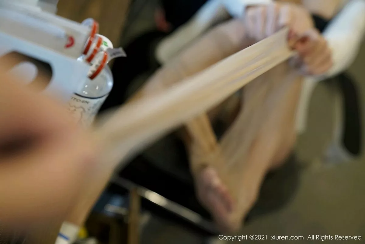 秀人集.com_[XiuRen秀人网]No.3046_女神周于希Sandy办公室前台主题粉色短裙下薄透肉丝诱惑写真100P