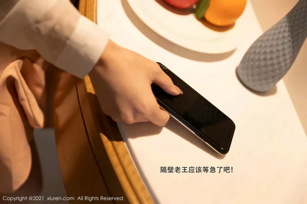 秀人集.com_[XiuRen秀人网]No.3063_女神周于希Sandy厦门旅拍剧情人妻主题半脱露火辣身材诱惑写真122P