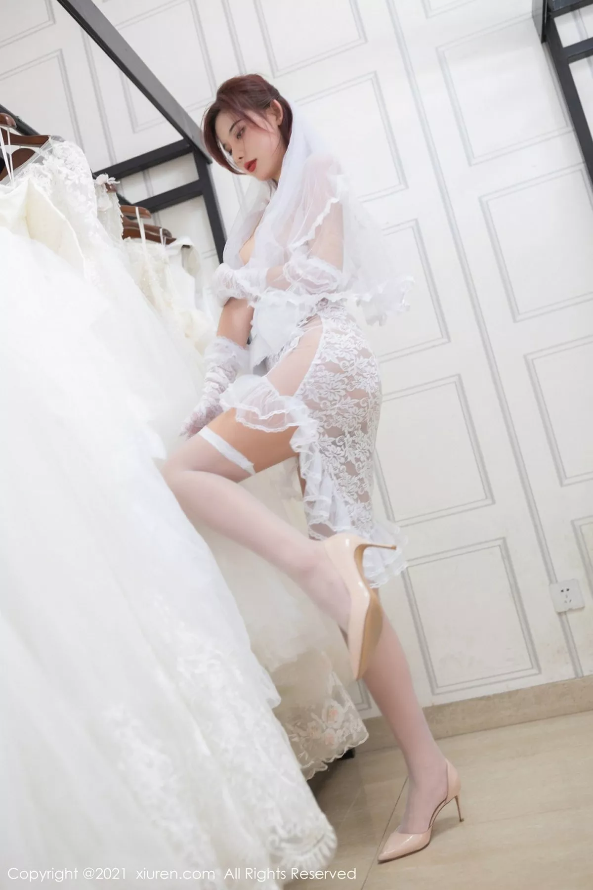 秀人集.com_[XiuRen秀人网]No.3068_嫩模就是阿朱啊三亚旅拍洁白婚纱主题半脱秀火辣身材诱惑写真62P