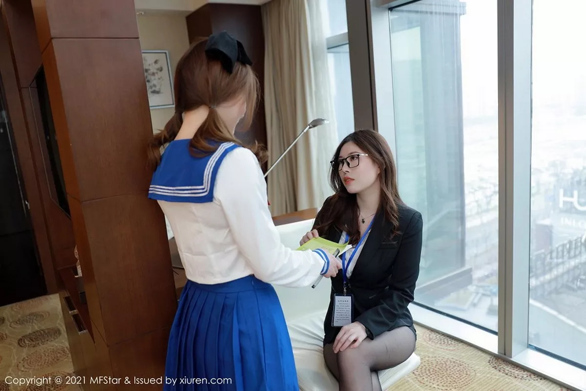 秀人集.com_[MFStar模范学院]Vol.451_模范学院模特合集丽质模特演绎师生情私房角色剧情写真53P