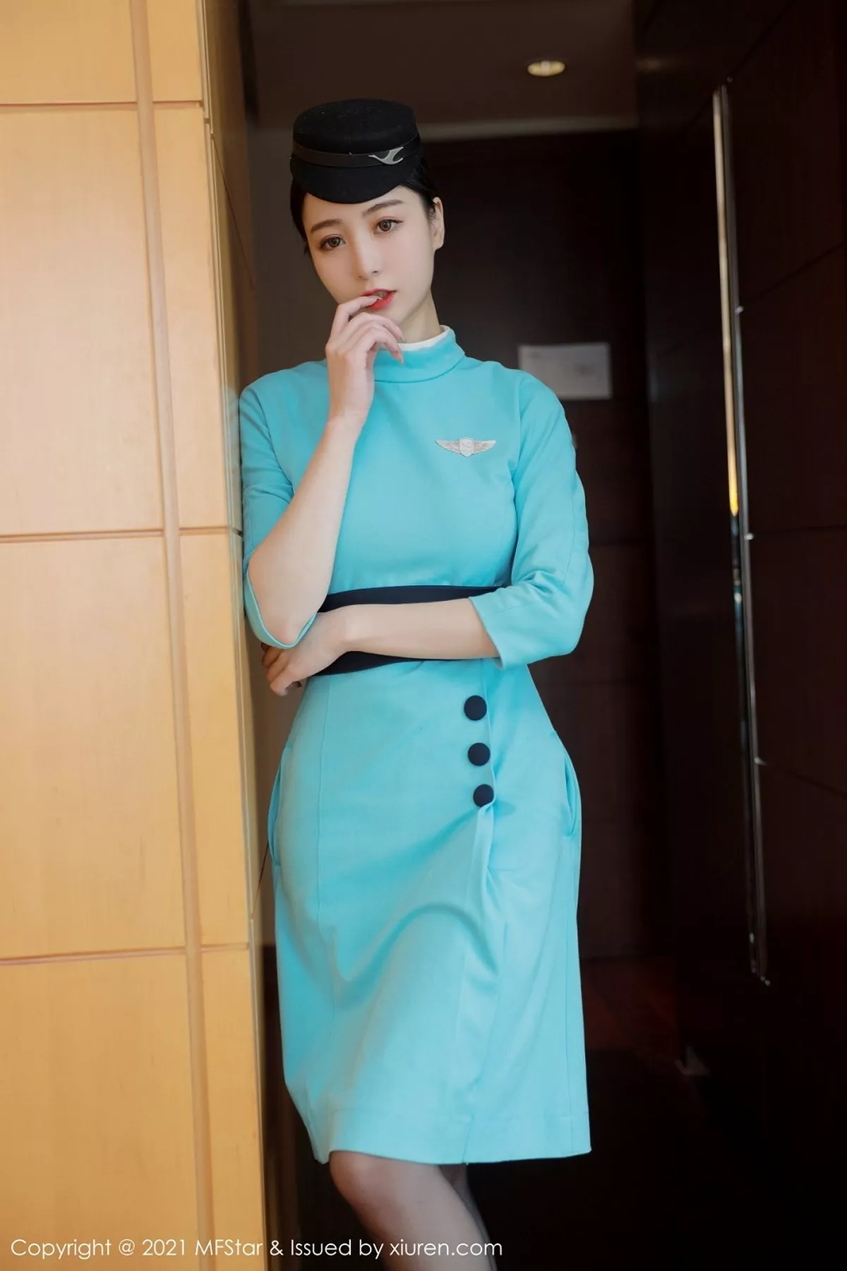 秀人集.com_[MFStar模范学院]Vol.455_嫩模水水er私房脱典雅空姐制服露黑丝裤袜秀翘臀诱惑写真68P