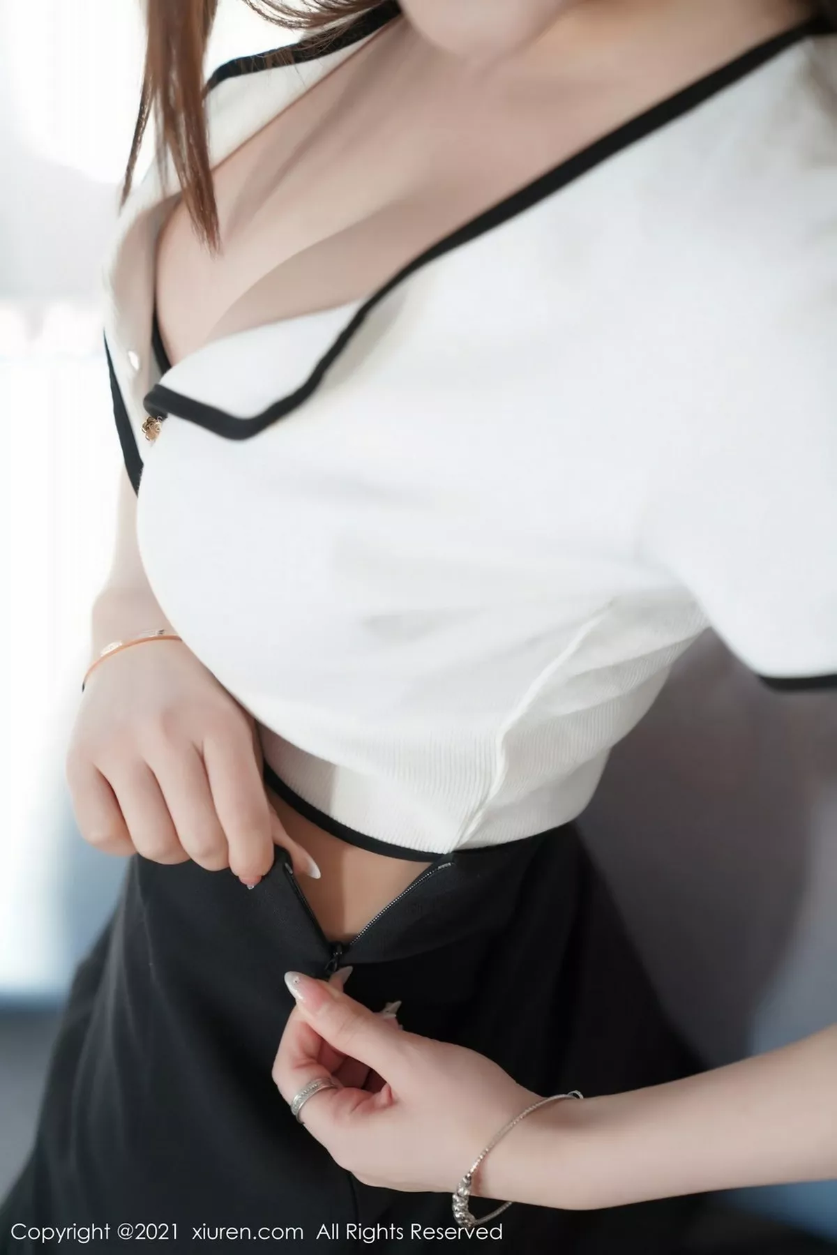 秀人集.com_[XiuRen秀人网]No.3023_嫩模玉兔miki私房半脱露性感黑色内衣配黑丝裤袜诱惑写真70P