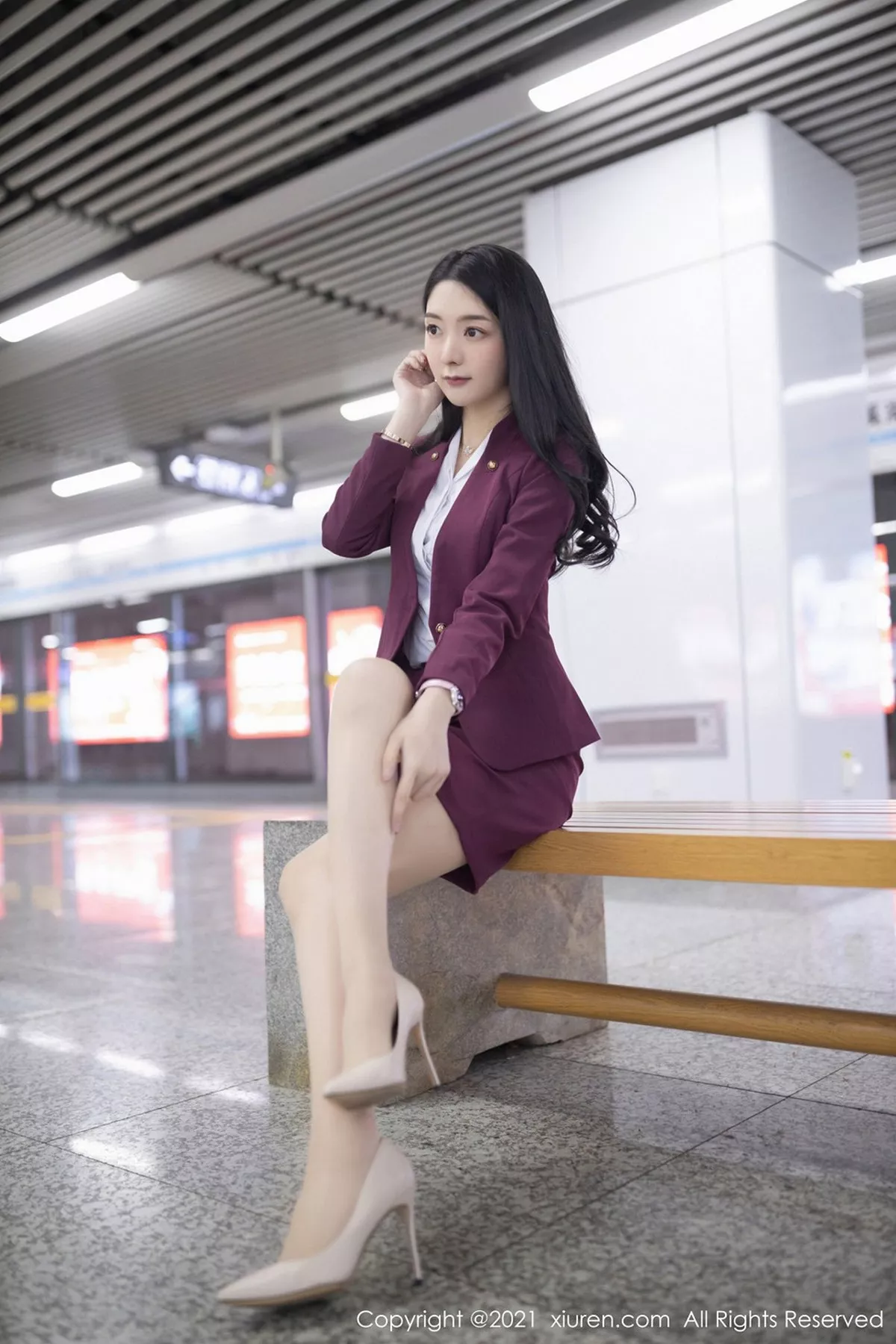 秀人集.com_[XiuRen秀人网]No.3092_女神Angela小热巴末班地铁场景主题开档肉丝露蕾丝内裤诱惑写真87P