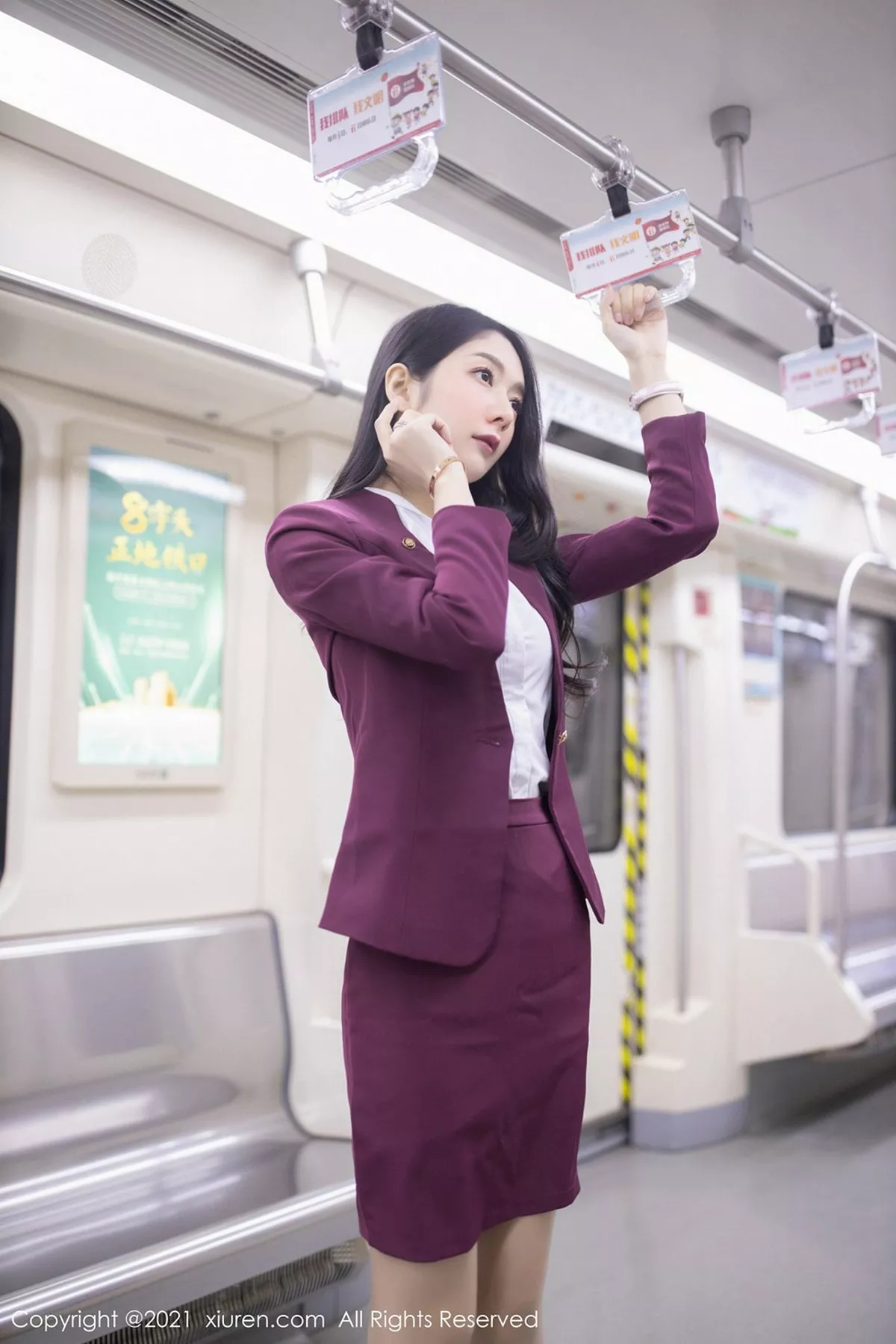 秀人集.com_[XiuRen秀人网]No.3092_女神Angela小热巴末班地铁场景主题开档肉丝露蕾丝内裤诱惑写真87P