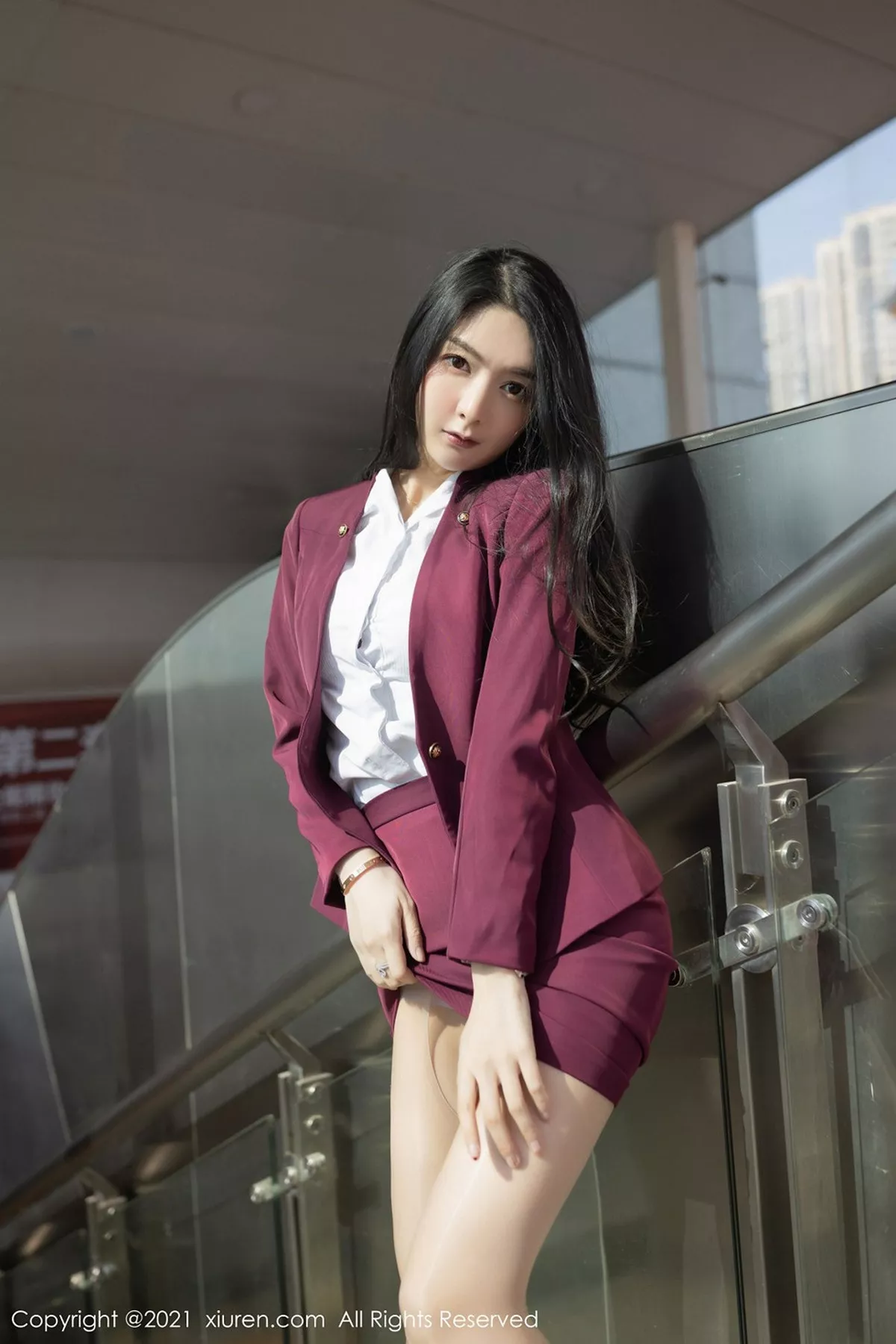 秀人集.com_[XiuRen秀人网]No.3092_女神Angela小热巴末班地铁场景主题开档肉丝露蕾丝内裤诱惑写真87P