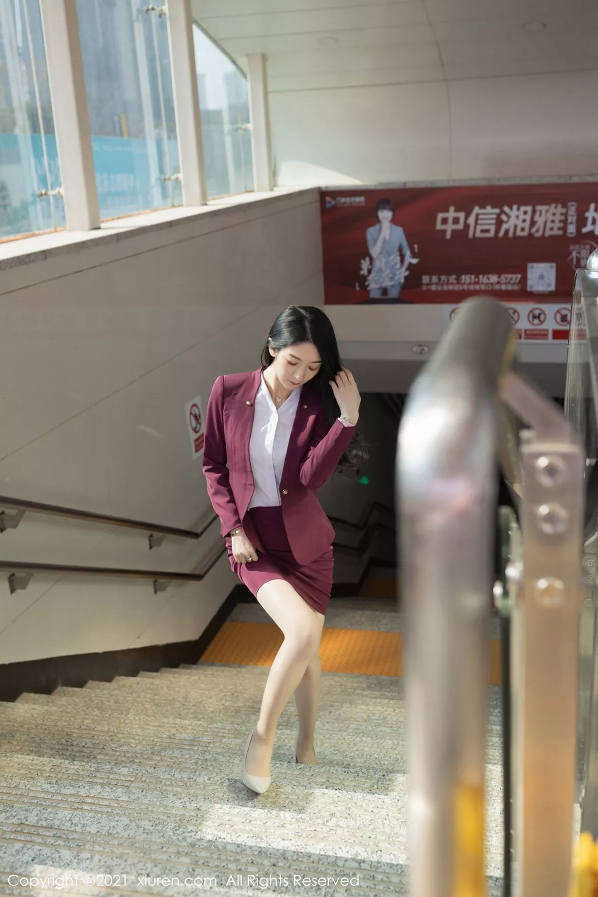 秀人集.com_[XiuRen秀人网]No.3092_女神Angela小热巴末班地铁场景主题开档肉丝露蕾丝内裤诱惑写真87P