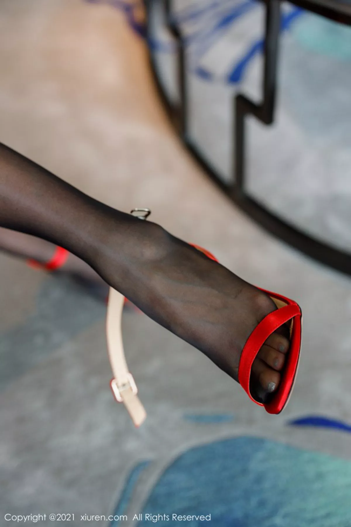 秀人集.com_[XiuRen秀人网]No.3131_嫩模蜜桃cc大床上性感黑色内衣配黑丝裤袜秀完美身材诱惑写真55P