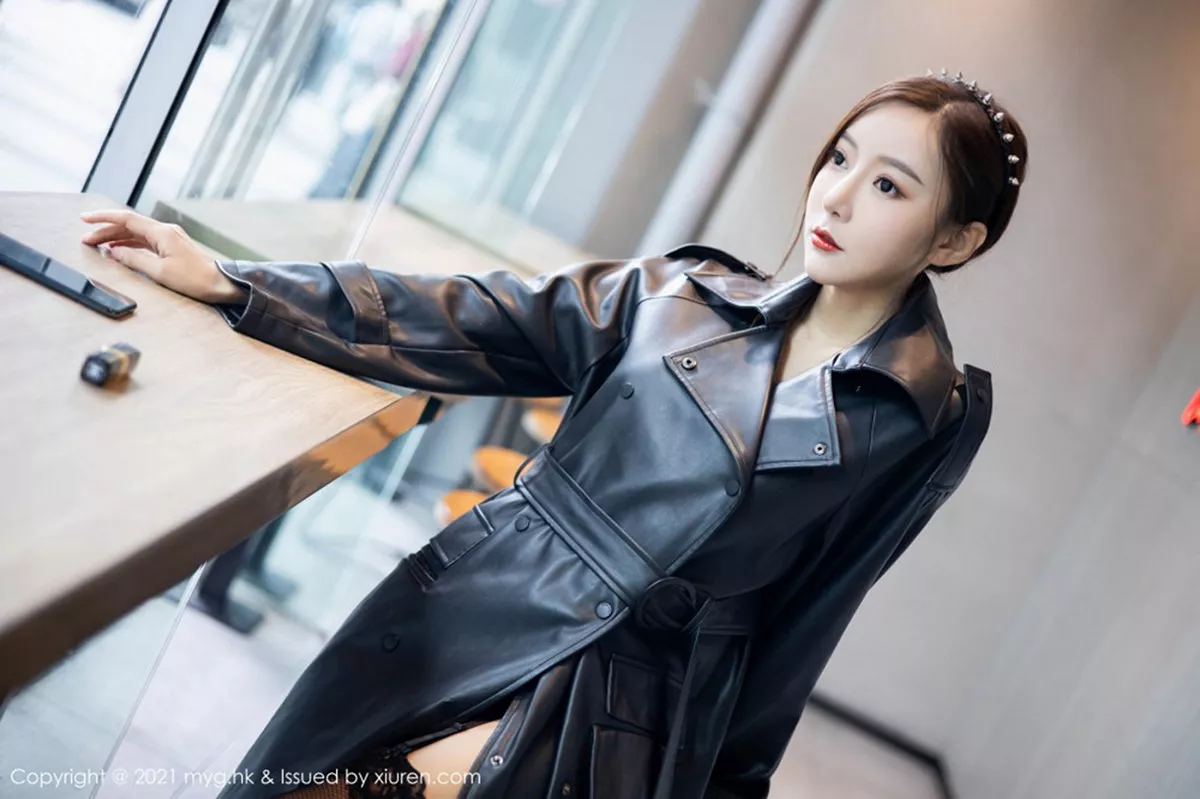 秀人集.com_[MyGirl美媛馆]Vol.493_女神王馨瑶yanni飒爽皮衣半脱露情趣内衣蕾丝吊袜极致魅惑写真66P