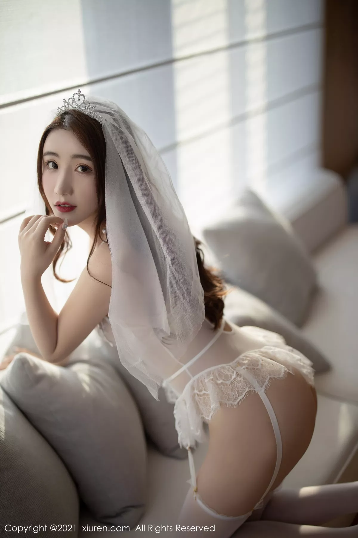 秀人集.com_[XiuRen秀人网]No.3166_女神绯月樱-Cherry三亚旅拍轻薄婚纱配吊带蕾丝袜极致诱惑写真76P