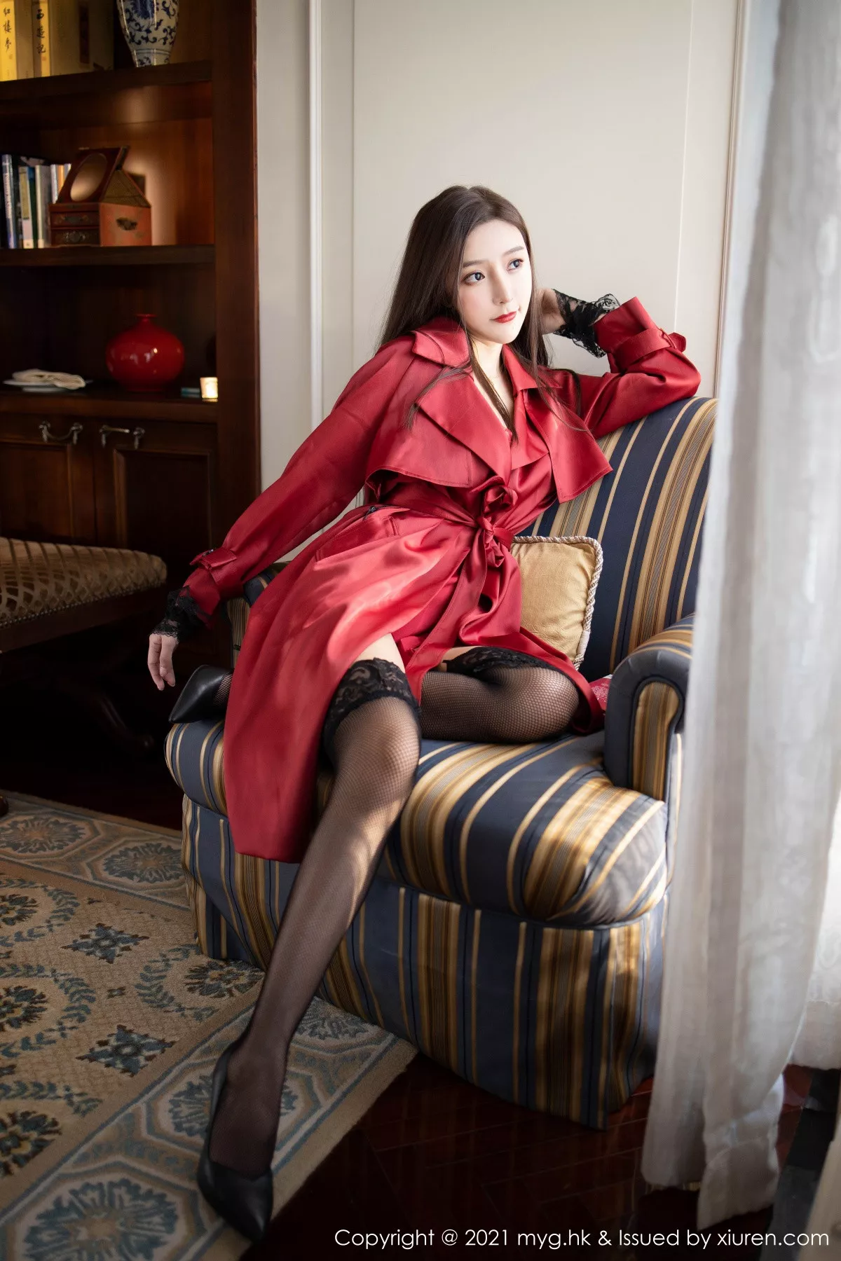 秀人集.com_[MyGirl美媛馆]Vol.496_女神王馨瑶yanni鲜红飒爽皮衣配黑丝网袜半脱露翘臀诱惑写真63P