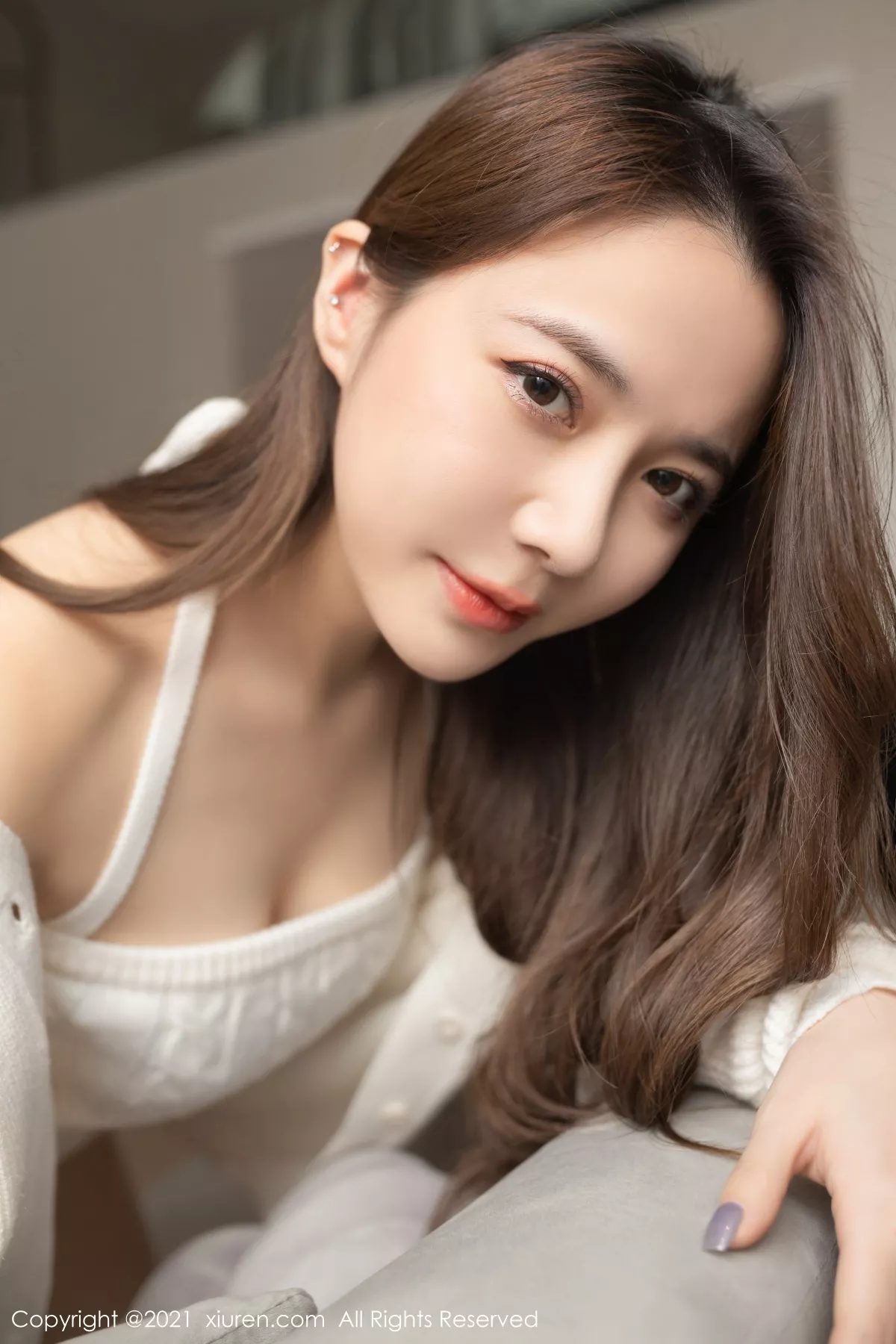 秀人集.com_[XiuRen秀人网]No.3171_嫩模鱼子酱Fish居家人妻主题白色吊带配开档肉丝裤袜诱惑写真72P