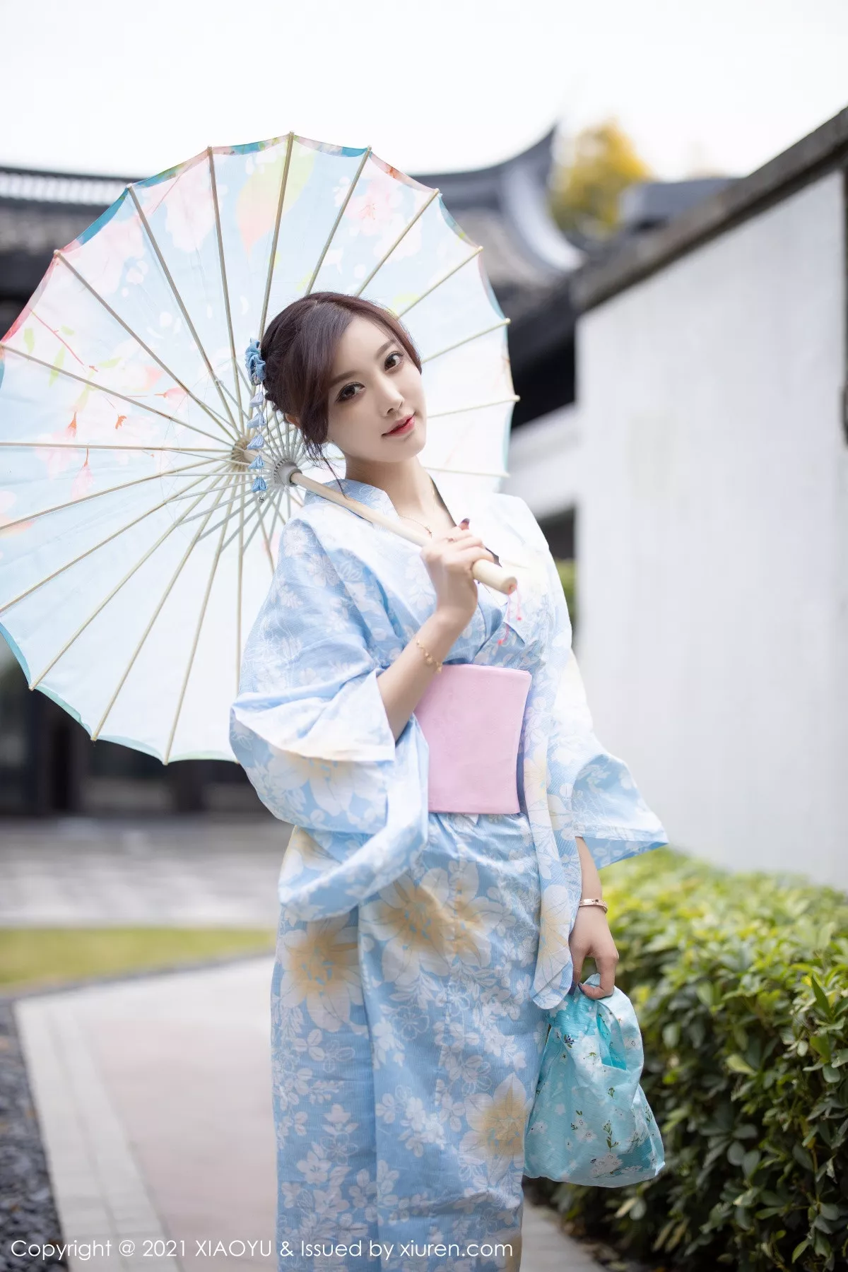 秀人集.com_[XiaoYu画语界]Vol.482_女神杨晨晨sugar厦门旅拍户外日式和服系列半脱撩人诱惑写真80P