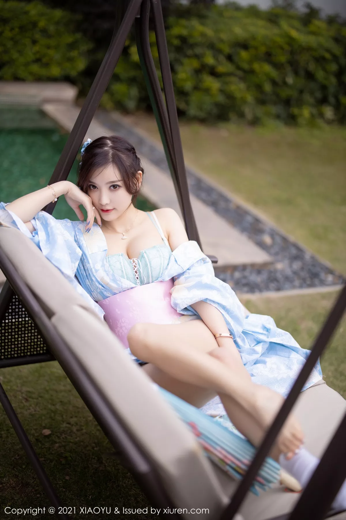 秀人集.com_[XiaoYu画语界]Vol.482_女神杨晨晨sugar厦门旅拍户外日式和服系列半脱撩人诱惑写真80P