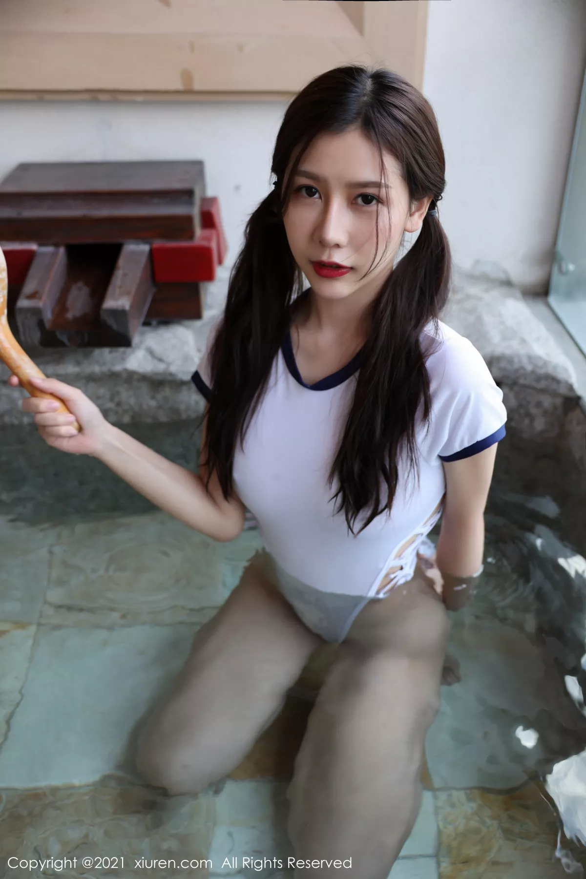 秀人集.com_[XiuRen秀人网]No.3201_嫩模尹甜甜温泉洗浴主题白色学生连体衣湿身秀火辣身材诱惑写真49P