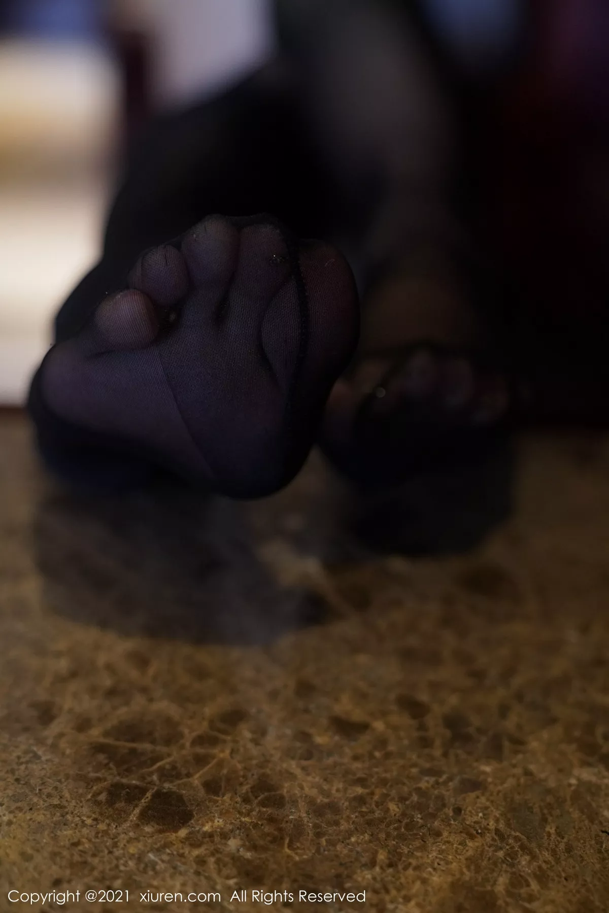 秀人集.com_[XiuRen秀人网]No.3207_御姐果儿Victoria江浙沪旅拍真空高叉连体衣配黑丝裤袜撩人诱惑写真50P