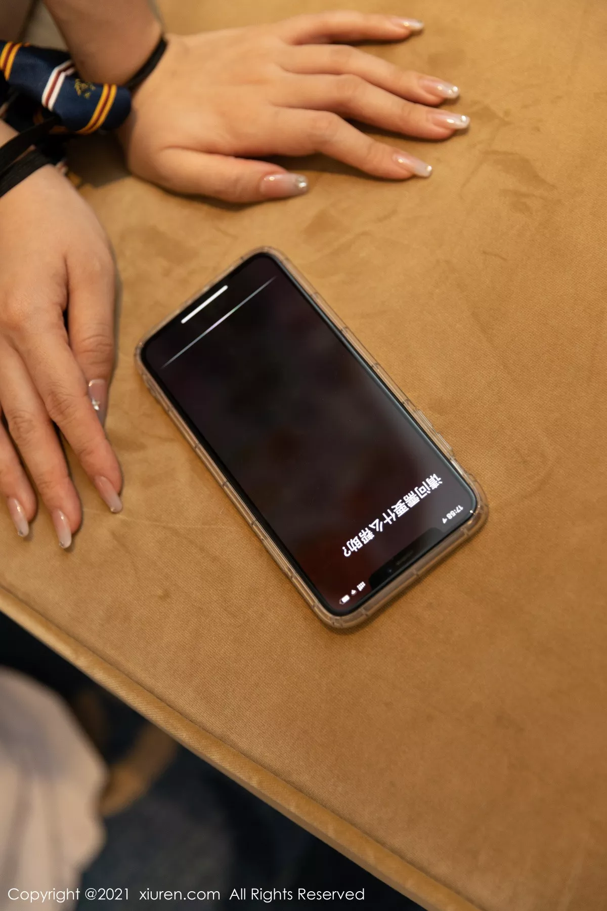 秀人集.com_[XiuRen秀人网]No.3220_女神王雨纯厦门旅拍下午茶主题后续半脱露开档肉丝裤袜诱惑写真53P