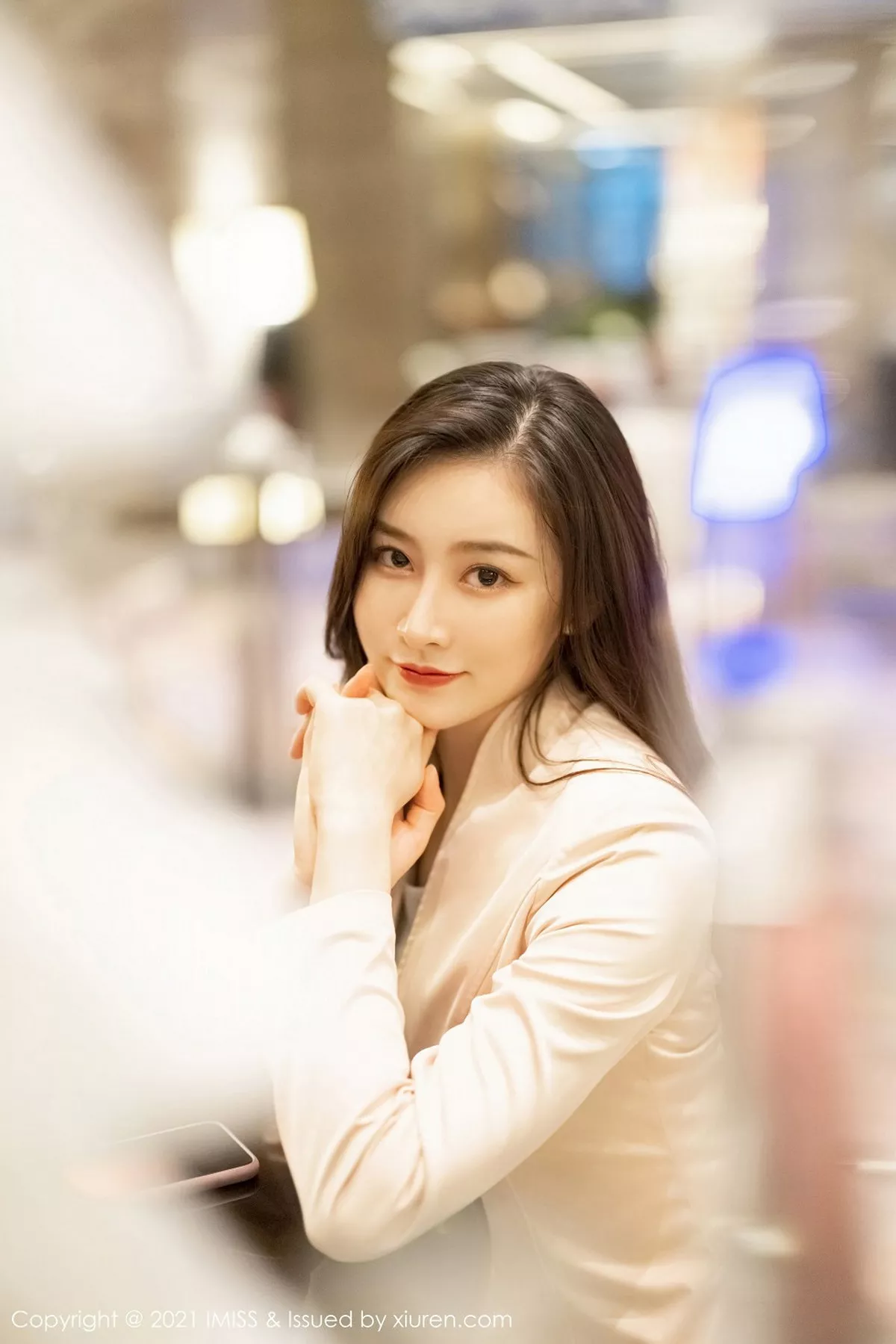 秀人集.com_[IMISS爱蜜社]Vol.552_气质美女Vanessa典雅职场OL主题私房黑丝吊袜极致魅惑写真63P