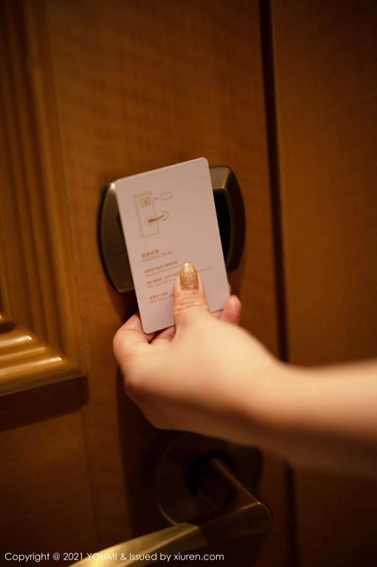 秀人集.com_[YouMi尤蜜荟]Vol.603_嫩模允爾剧情空姐女友主题床上蕾丝内衣配肉丝裤袜诱惑写真92P