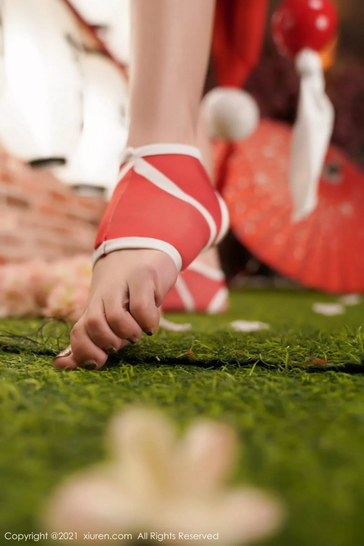 秀人集.com_[XiuRen秀人网]No.3126_性感御姐果儿Victoria江浙沪旅拍不知火舞主题秀火辣身材诱惑写真44P