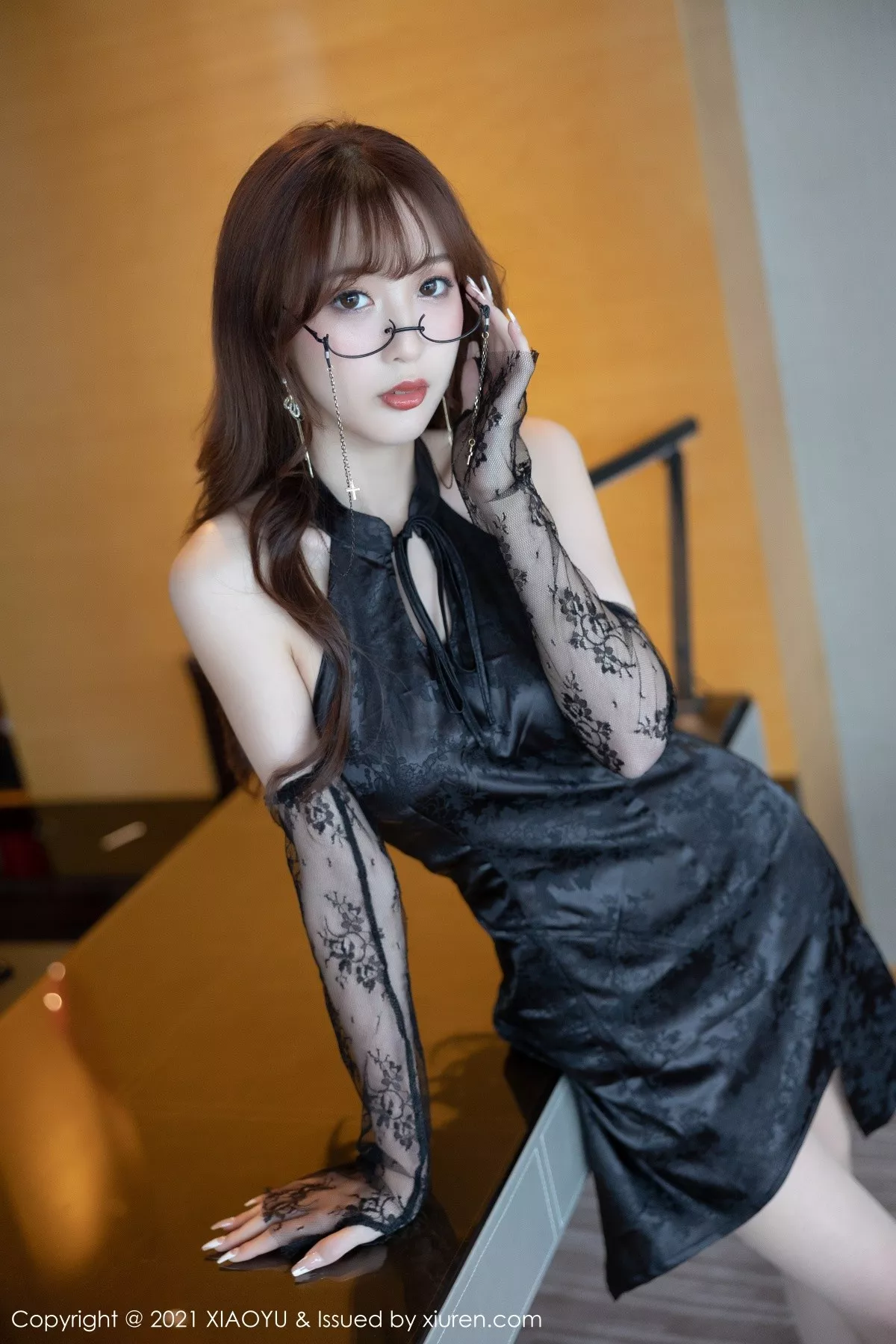 秀人集.com_[XiaoYu画语界]Vol.578_新人模特林星阑私房超薄肉丝裤袜露蕾丝内裤秀翘臀诱惑写真74P