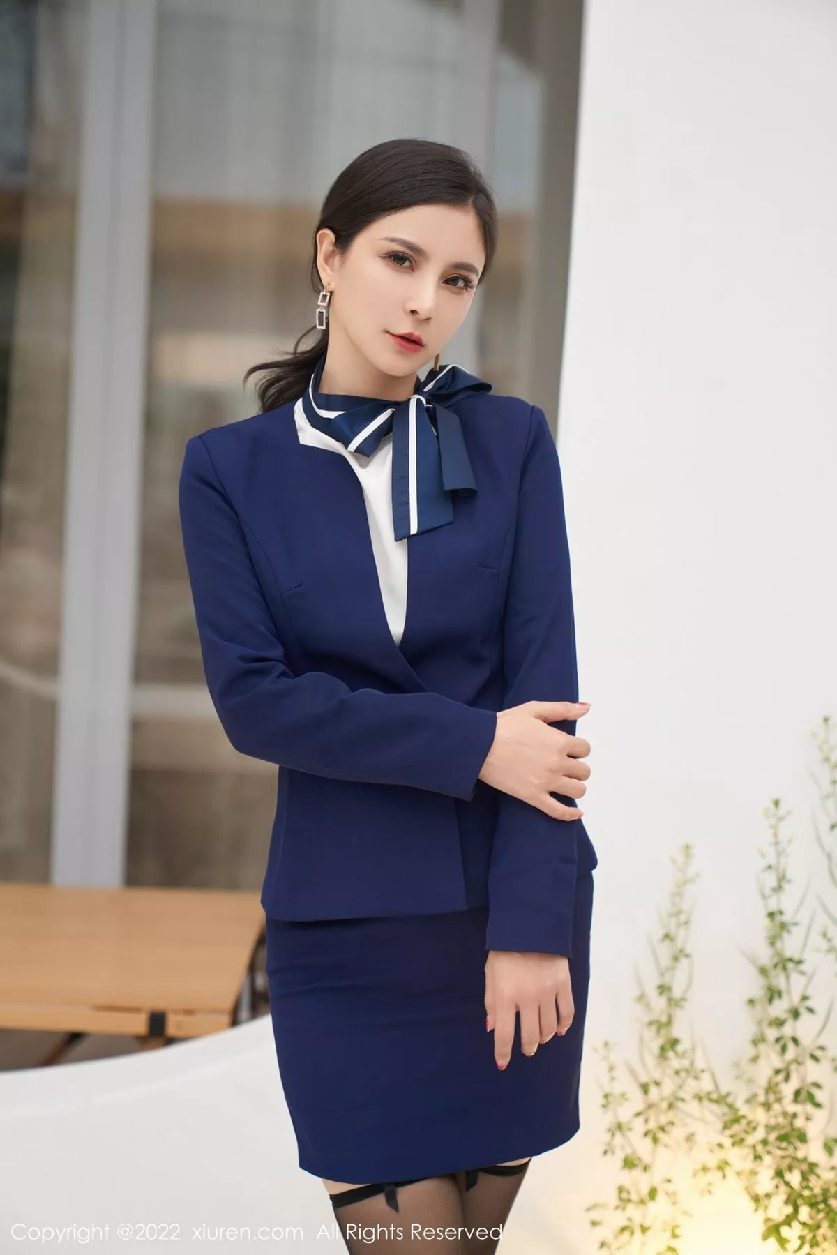 秀人集.com_[XiuRen秀人网]No.5210_模特小蛮妖Yummy半脱性感职业装露蕾丝内衣黑丝吊袜诱惑写真70P