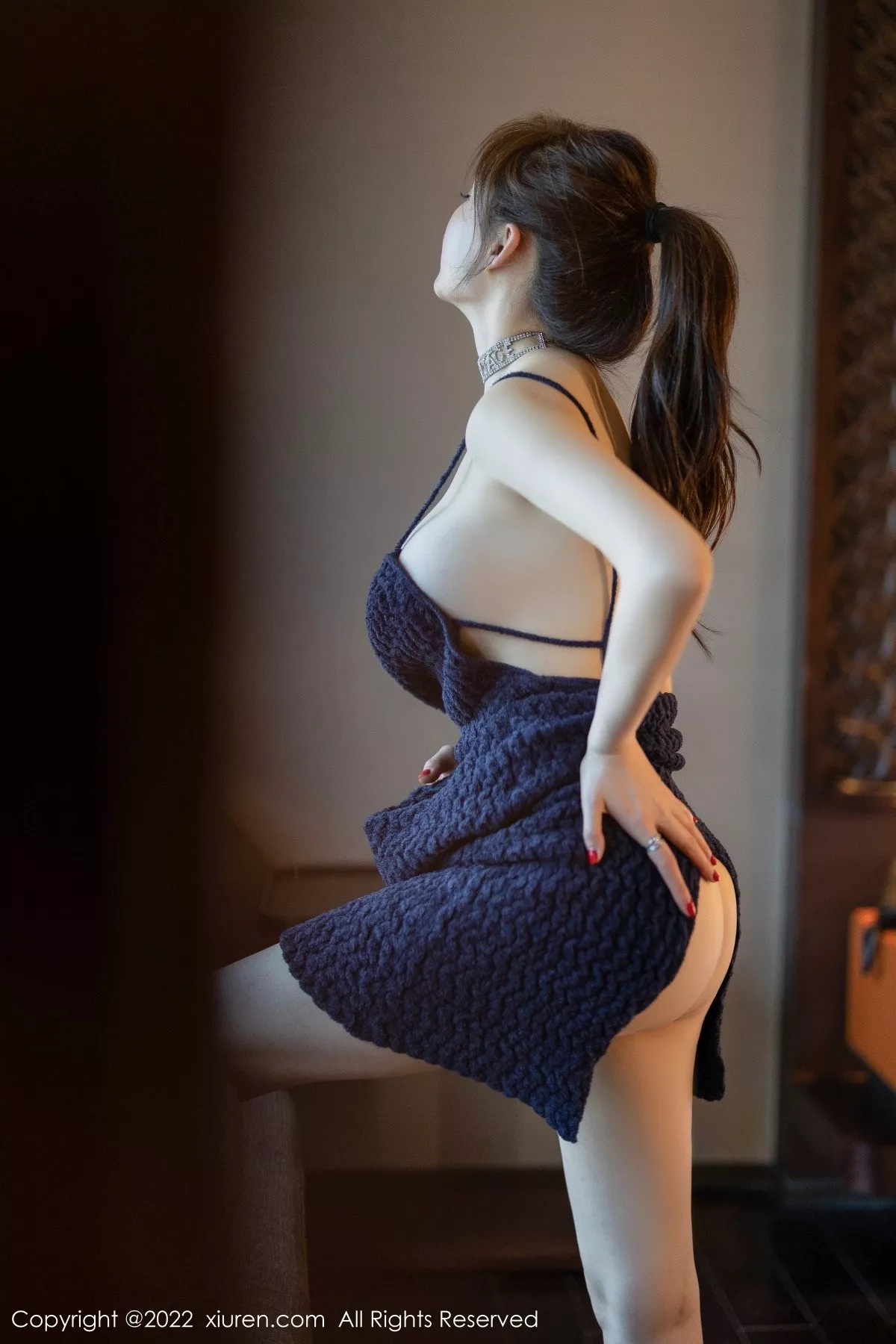 秀人集.com_[XiuRen秀人网]No.5218_女神奶瓶土肥圆私房性感深蓝吊带长裙秀凹凸身材完美诱惑写真60P