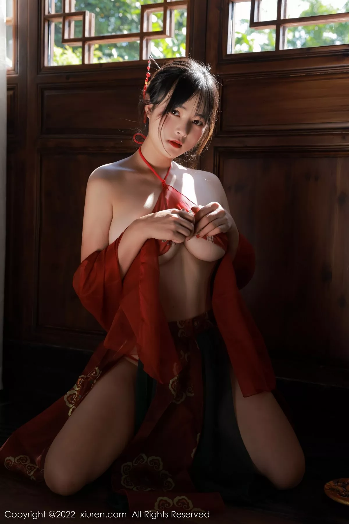 秀人集.com_[XiuRen秀人网]No.5222_模特奈沐子澳门旅拍室内场景红色轻透古装肚兜配丁字裤诱惑写真47P