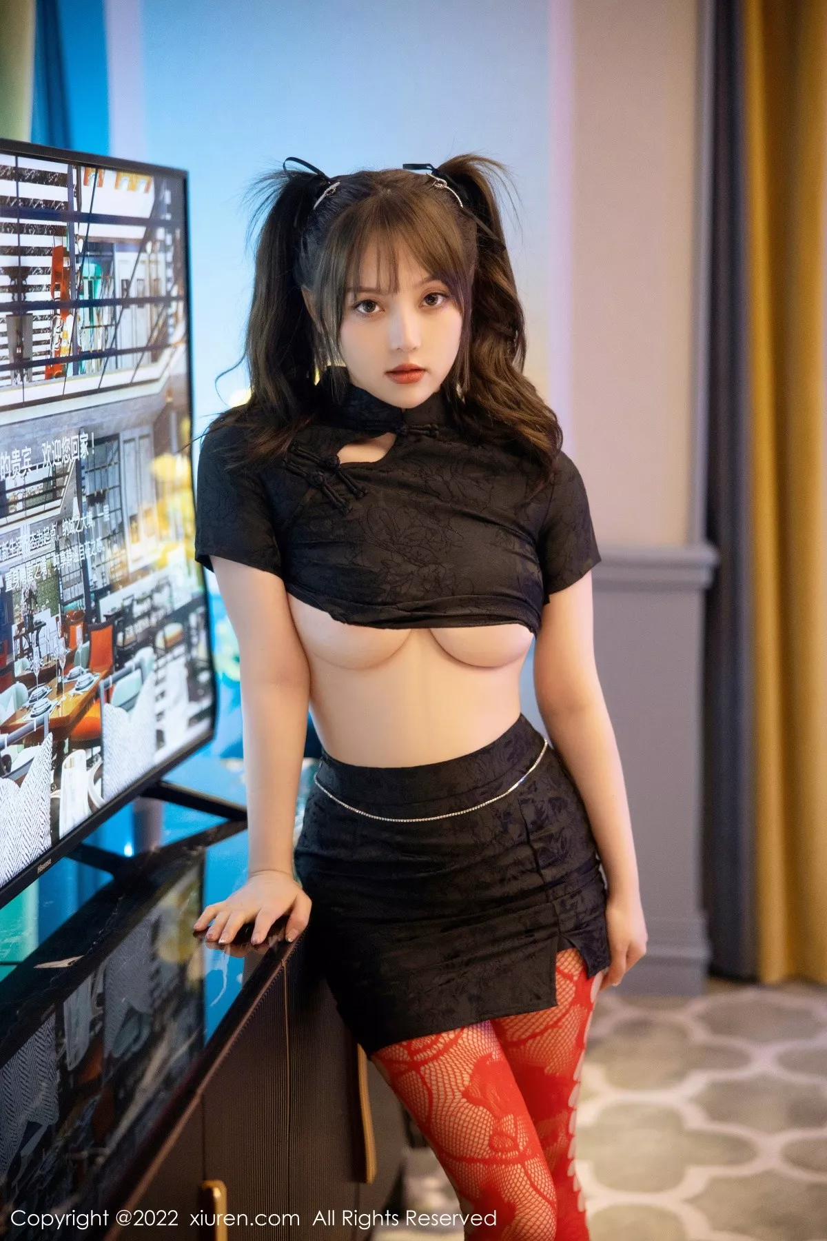 秀人集.com_[XiuRen秀人网]No.5225_模特豆瓣酱黑色短旗袍半脱露红色网格丝袜秀丰满身材诱惑写真74P