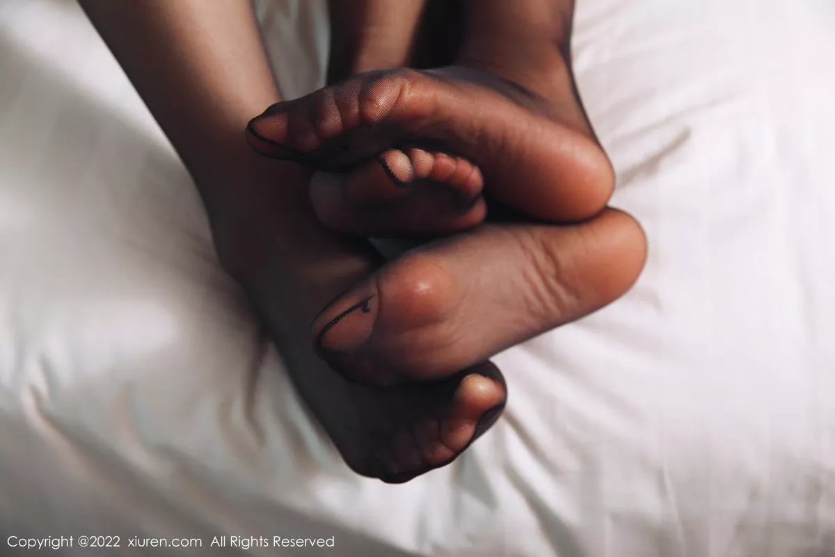 秀人集.com_[XiuRen秀人网]No.5227_模特璀灿合集私房性感姐妹花黑色内衣秀完美身材迷人诱惑写真67P