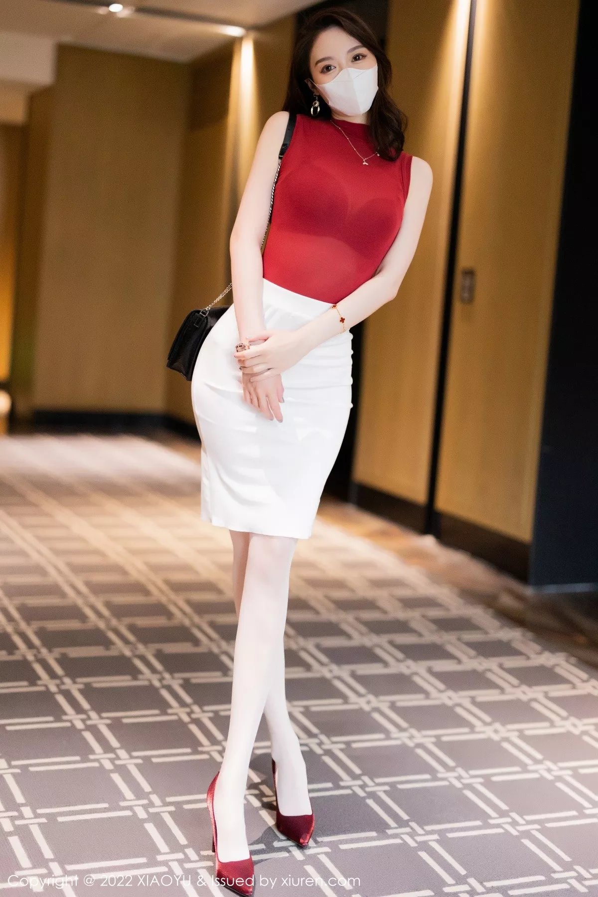 秀人集.com_[XiaoYu画语界]Vol.814_模特梦心玥性感收身上衣配白短裙露红色内衣超薄肉丝诱惑写真97P