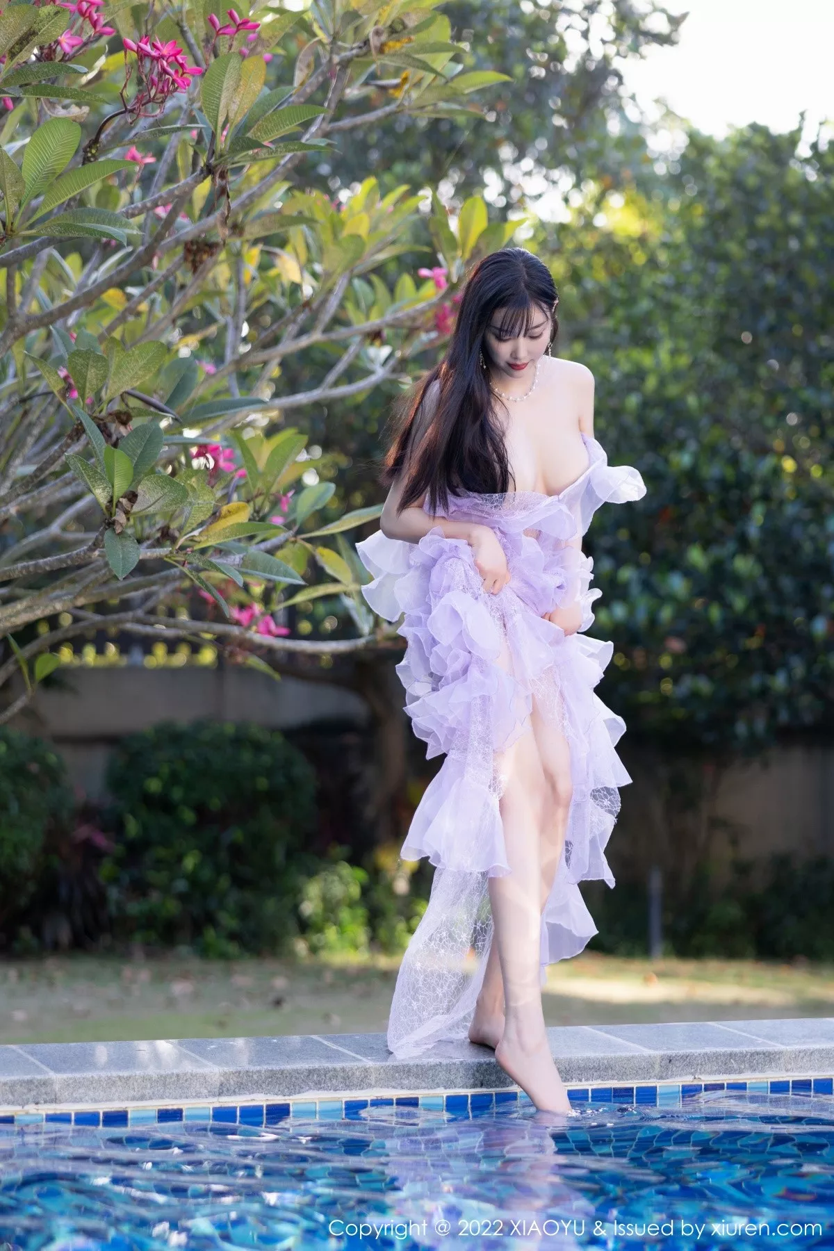 秀人集.com_[XiaoYu画语界]Vol.816_女神杨晨晨Yome海南旅拍户外泳池轻透长裙秀完美身材诱惑写真83P