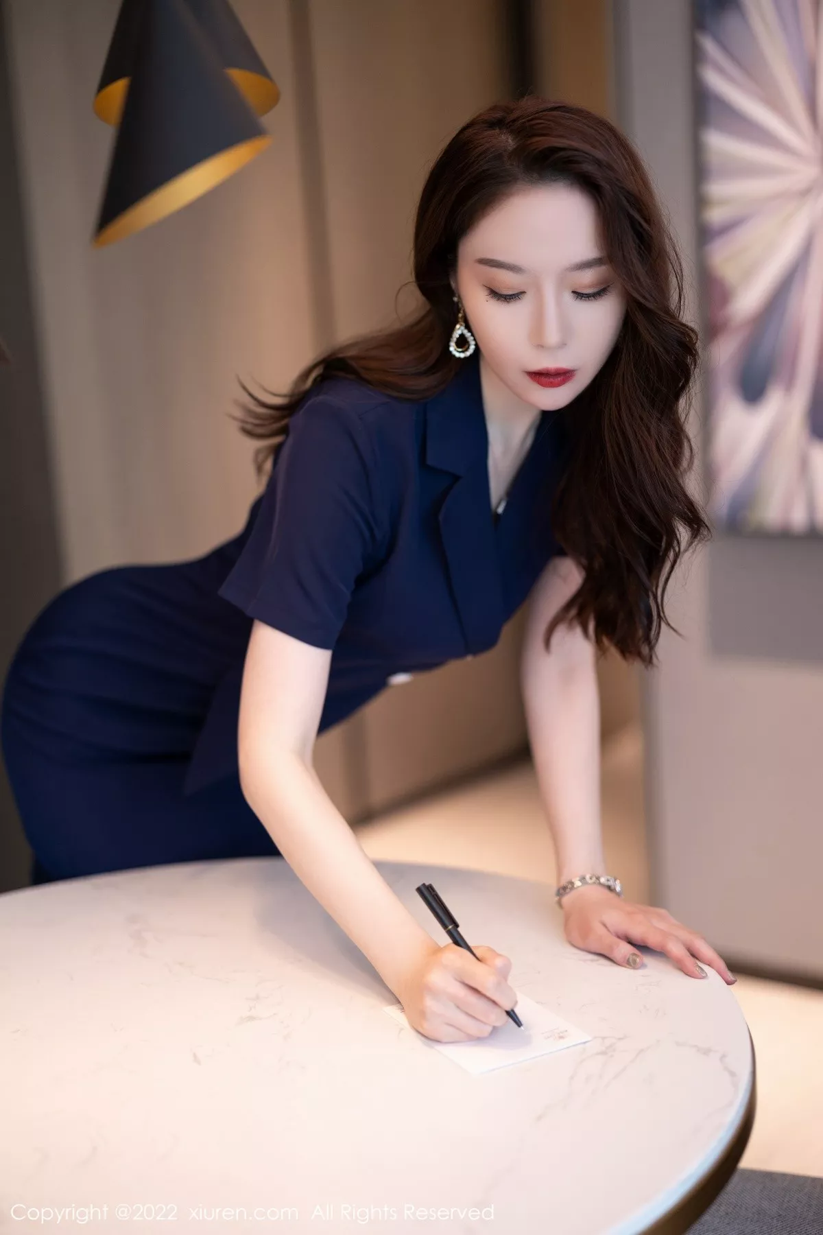 秀人集.com_[XiuRen秀人网]No.5269_模特梦心玥私房脱OL职业服饰露黑色皮质情趣内衣撩人诱惑写真85P