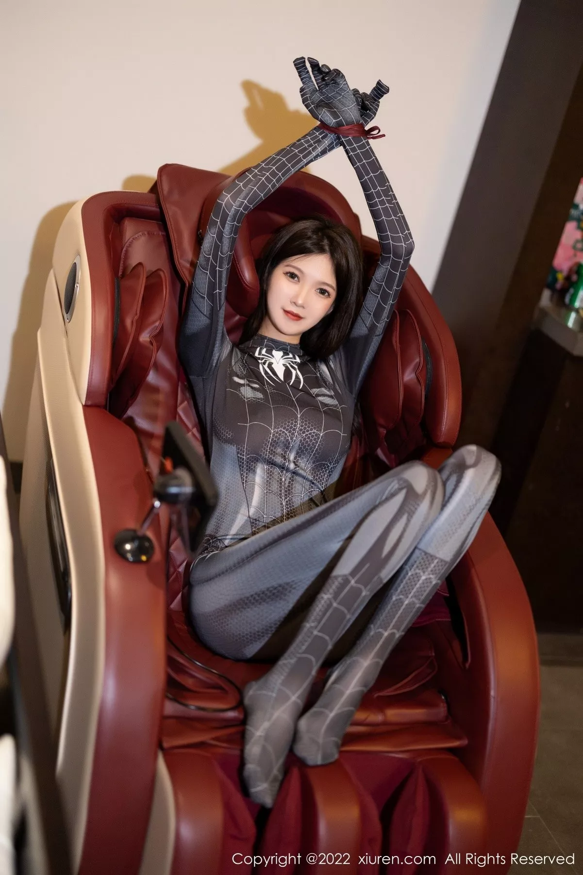 秀人集.com_[XiuRen秀人网]No.5273_模特程程程厦门旅拍性感薄透蜘蛛侠服半脱秀完美身材诱惑写真71P