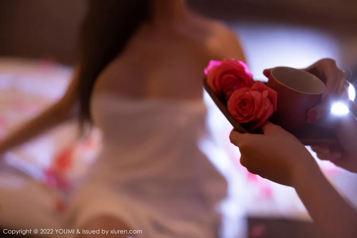 秀人集.com_[YouMi尤蜜荟]Vol.816_女神奶瓶土肥圆私房Spa按摩脱性感内衣露油亮肌肤撩人诱惑写真112P