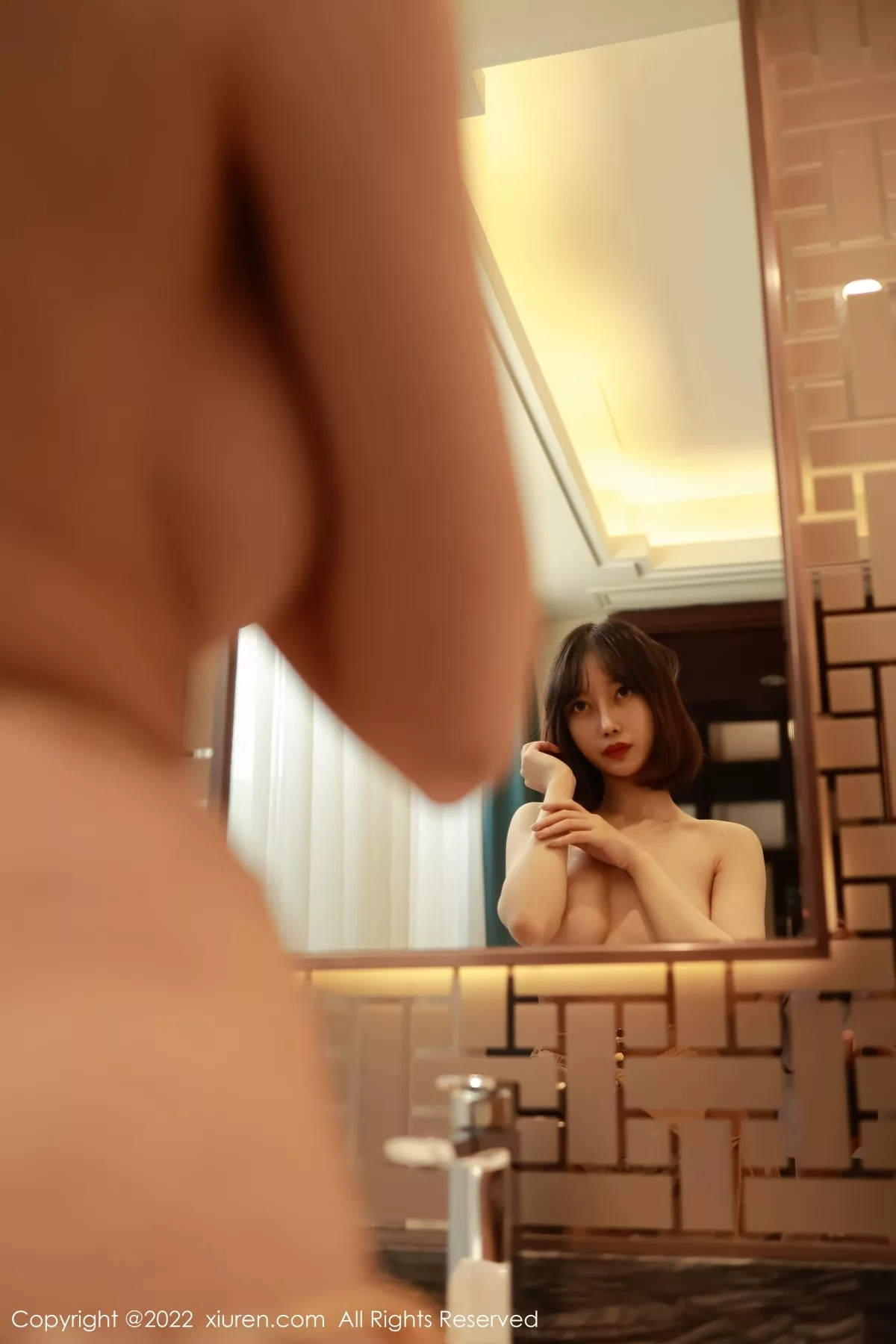 秀人集.com_[XiuRen秀人网]No.5356_模特玥儿玥er澳门旅拍性感金色闪亮比基尼秀完美身材诱惑写真56P