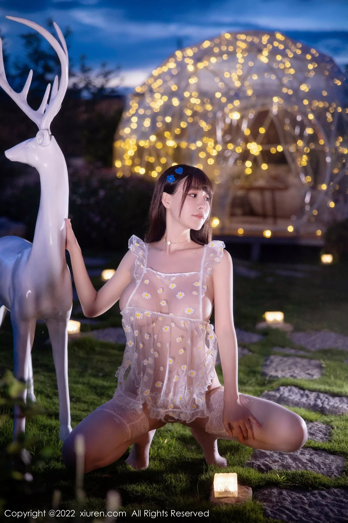 秀人集.com_[XiuRen秀人网]No.5358_女神朱可儿Flora大理旅拍户外白色轻透薄纱配蕾丝袜撩人诱惑写真73P