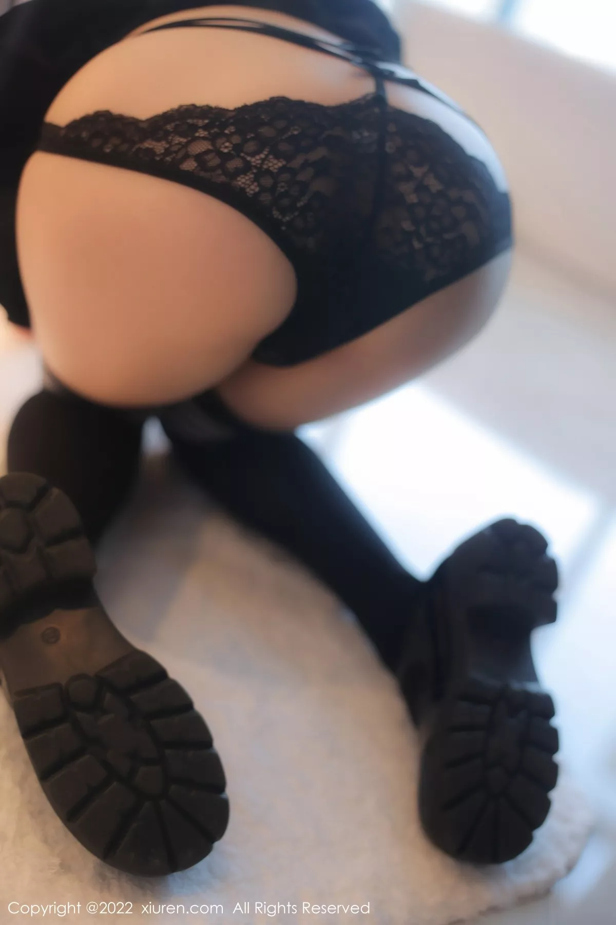 秀人集.com_[XiuRen秀人网]No.5365_模特婠婠么性感学妹制服白色短T配黑短裙秀曼妙身姿诱惑写真98P