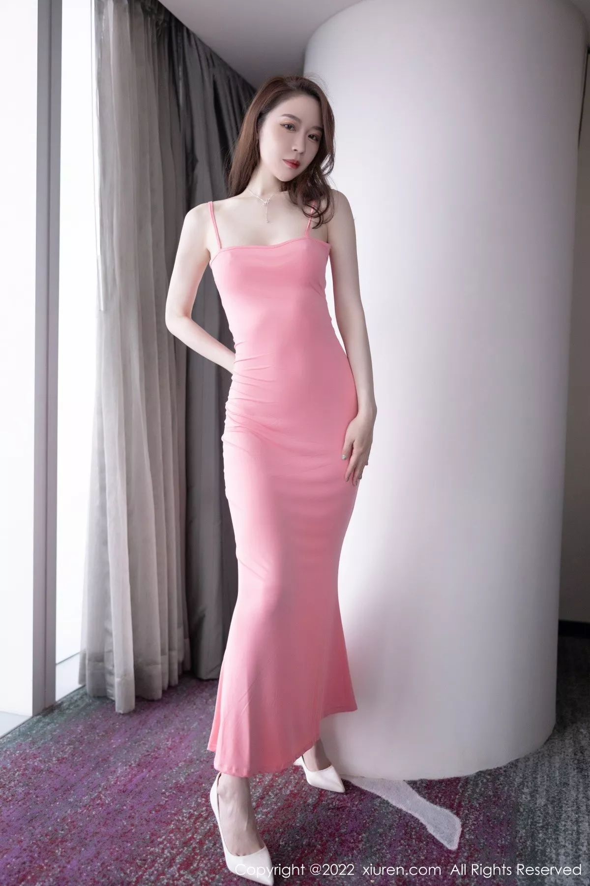 秀人集.com_[XiuRen秀人网]No.5379_模特梦心玥佛山心愿旅拍性感粉色吊带长裙秀高挑身材诱惑写真82P